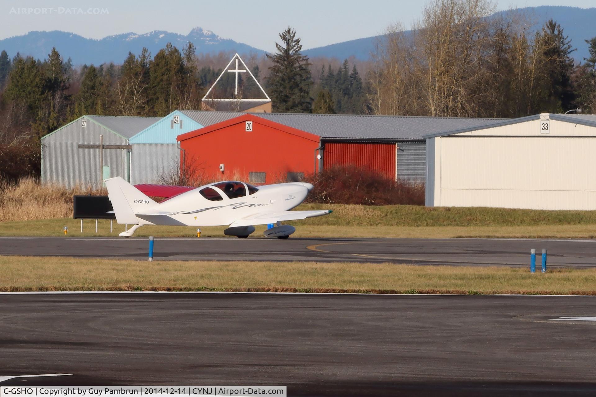 C-GSHO, 1995 Stoddard-Hamilton Glasair TD C/N 593, Ready to depart