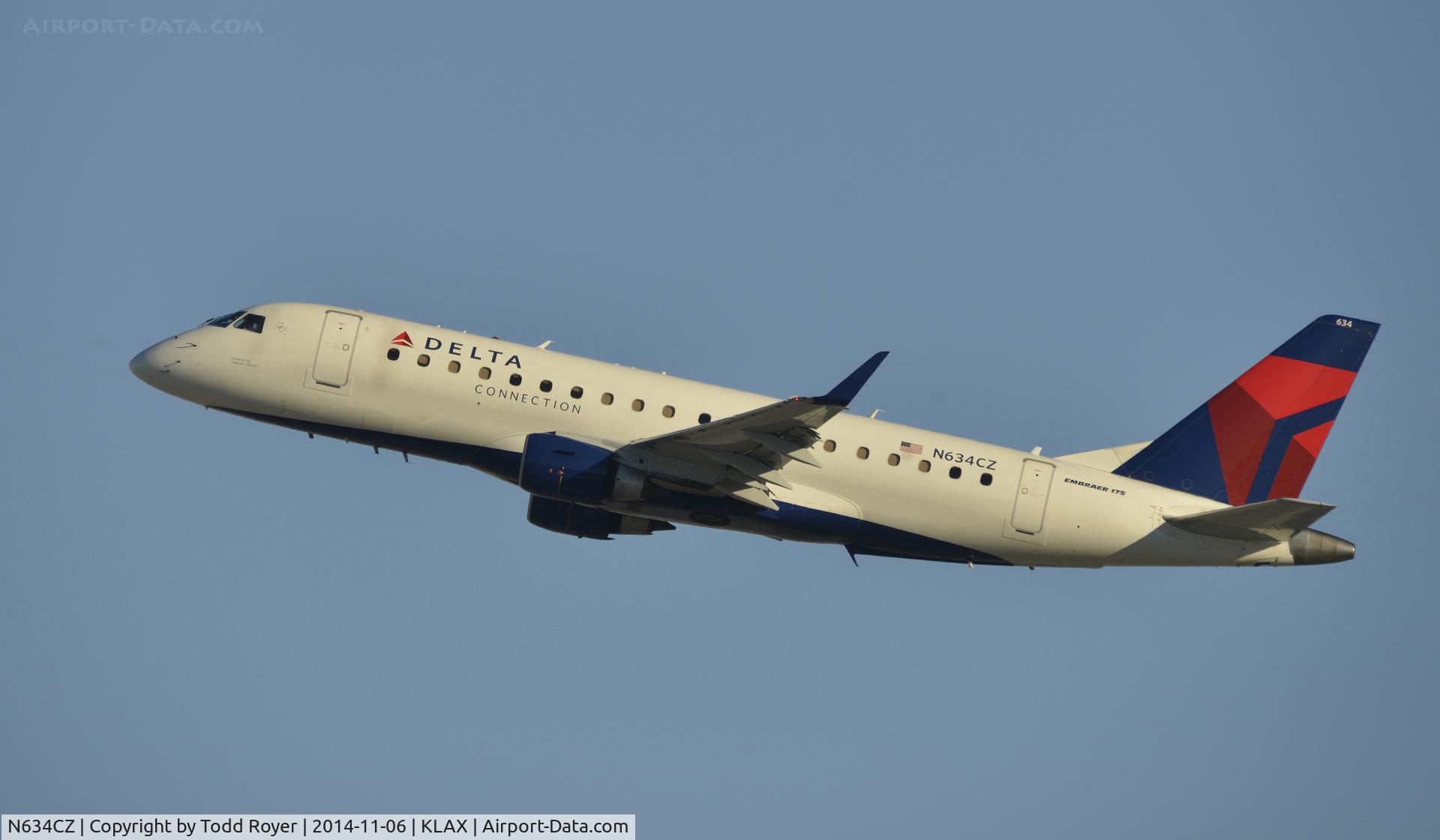 N634CZ, 2008 Embraer 175LR (ERJ-170-200LR) C/N 17000246, Departing LAX on 25R