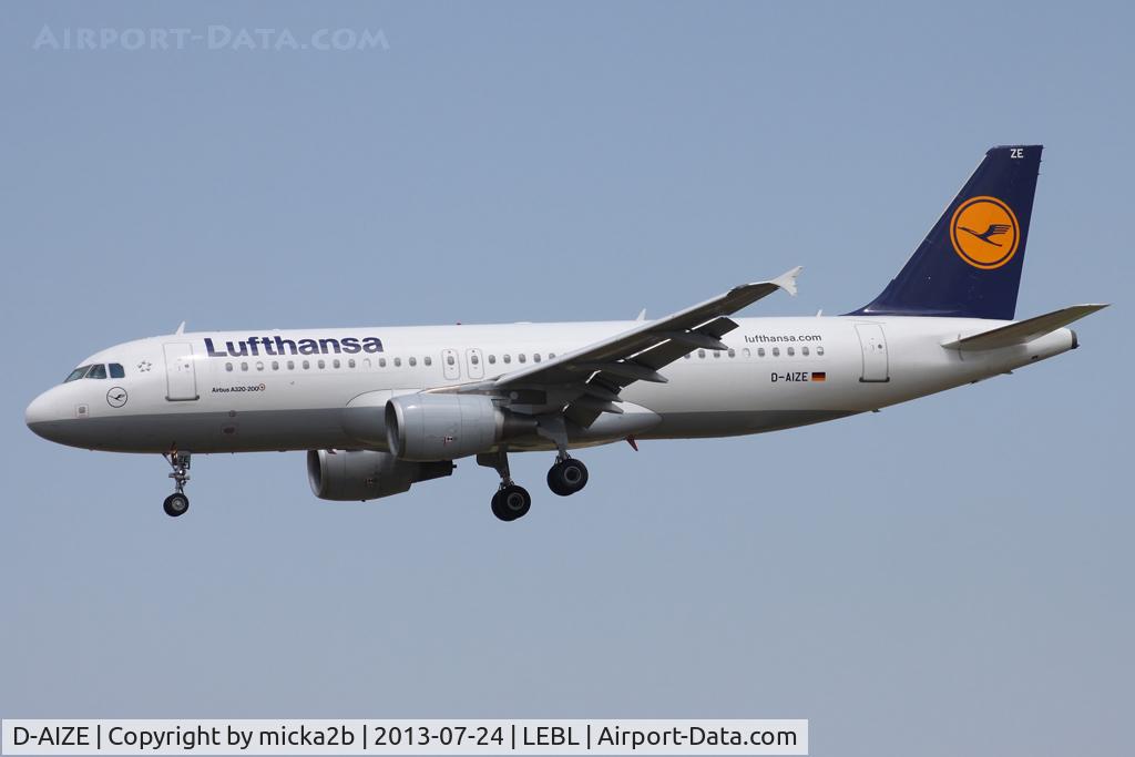 D-AIZE, 2010 Airbus A320-214 C/N 4261, Landing