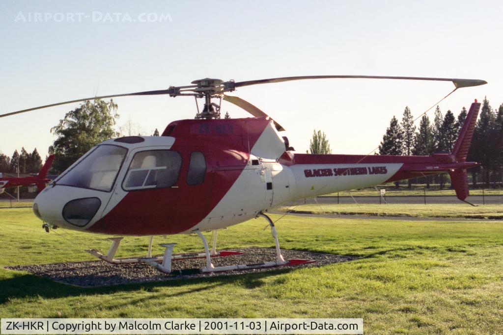 ZK-HKR, Aerospatiale AS-350D AStar Mk3 C/N 1234, Aerospatiale AS-350D AStar Mk3, Lake Tekapo, New Zealand, November 6th 2001.