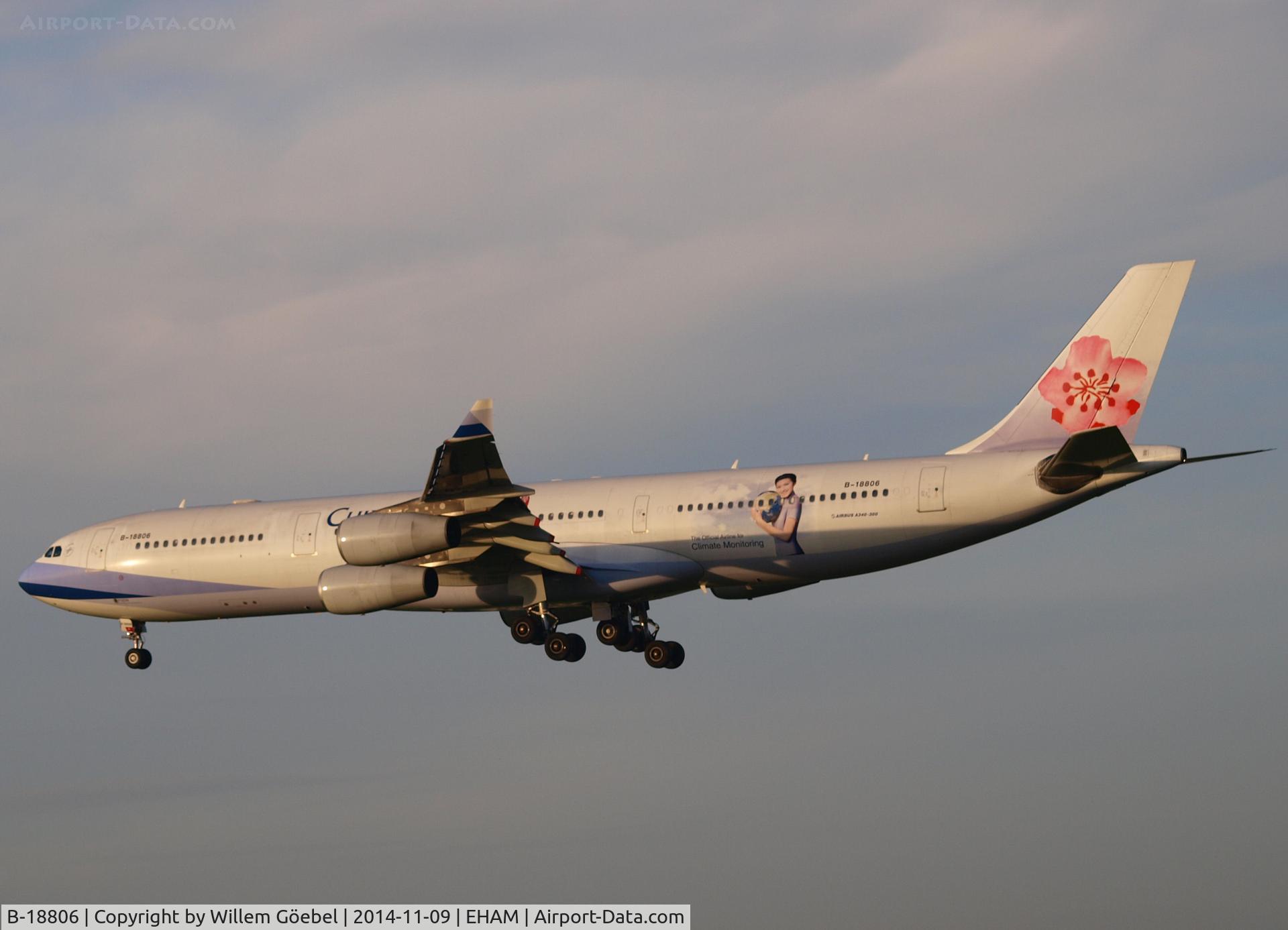 B-18806, 2001 Airbus A340-313 C/N 433, Landing on runway 18C of Schiphol Airport