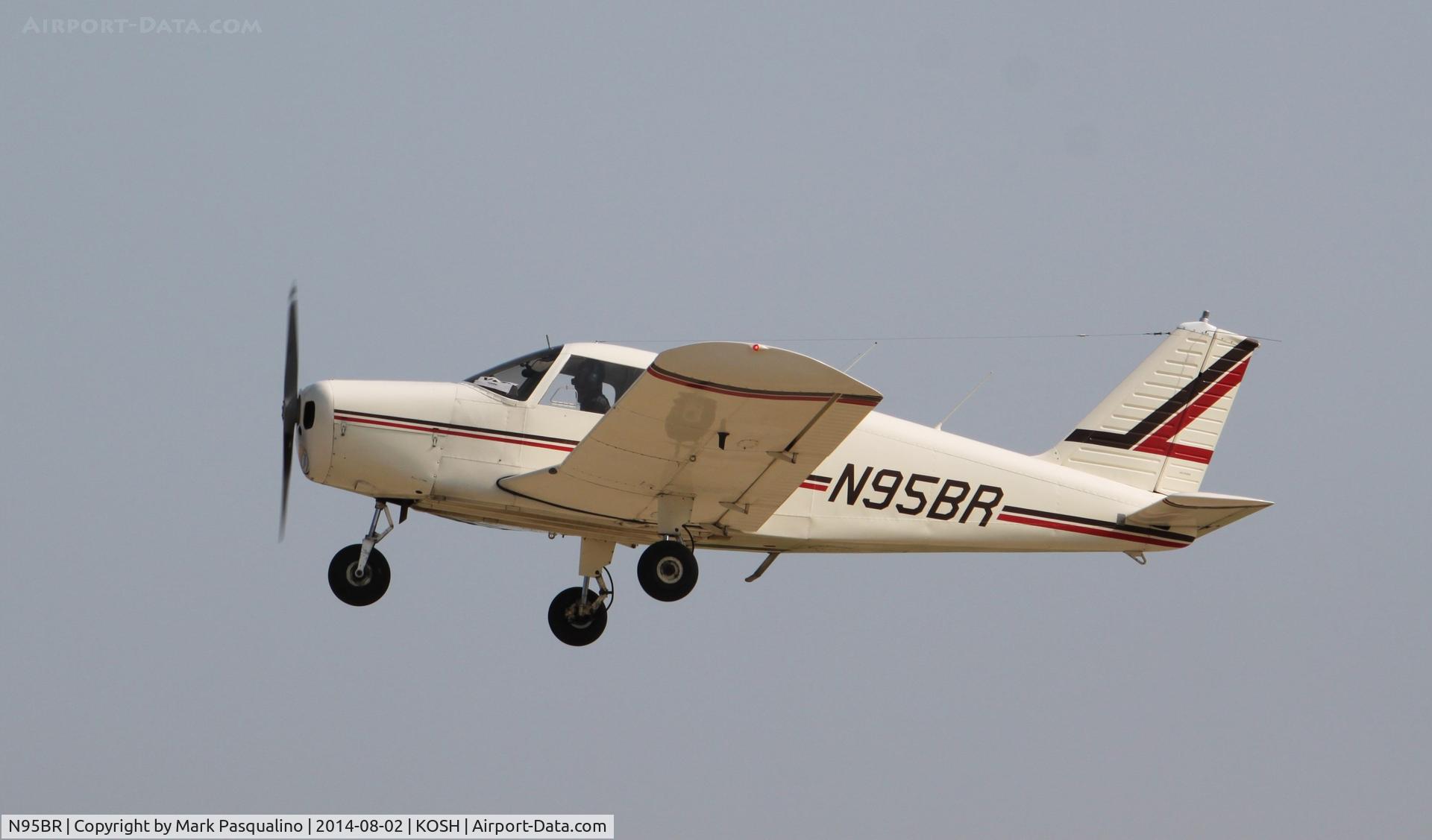 N95BR, 1969 Piper PA-28-140 C/N 28-25841, Piper PA-28-140