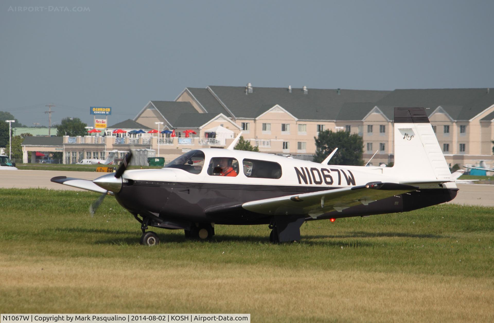 N1067W, 1998 Mooney M20J 201 C/N 24-3415, Mooney M20J