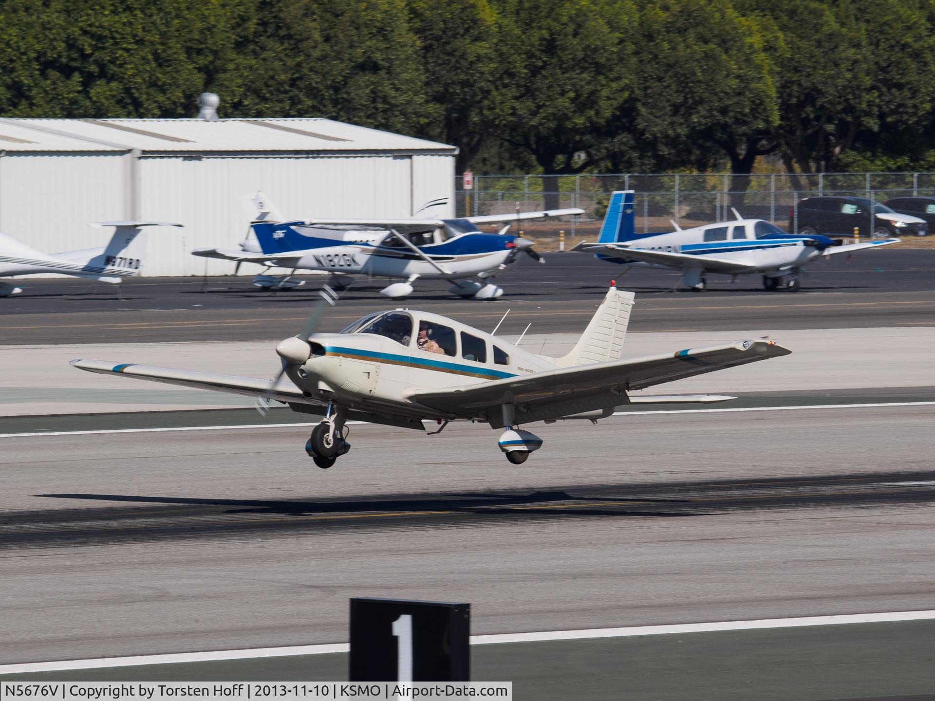 N5676V, 1977 Piper PA-28-181 C/N 28-7790494, N5676V arriving on RWY 21