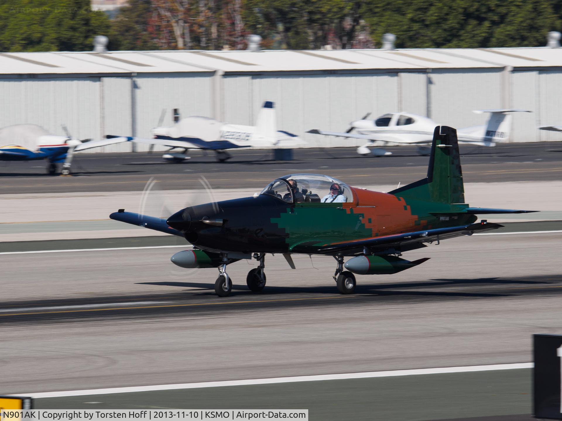 N901AK, 2000 Pilatus PC-7 C/N 616, N901AK departing from RWY 21