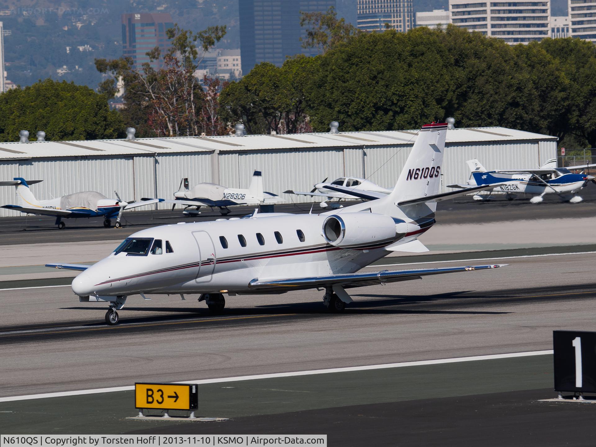 N610QS, 2001 Cessna 560XL Citation Excel C/N 560-5210, N610QS departing from RWY 21