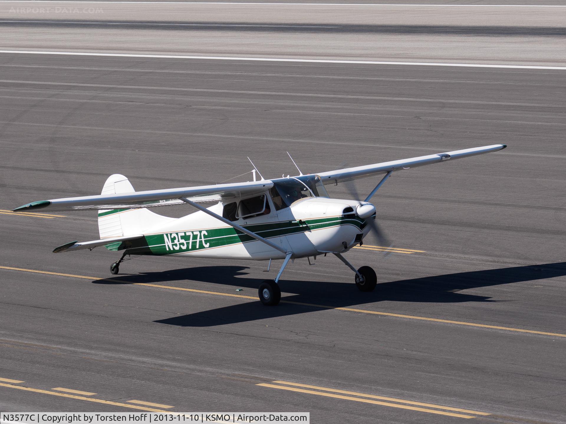 N3577C, 1954 Cessna 170B C/N 26621, N3577C taxiing