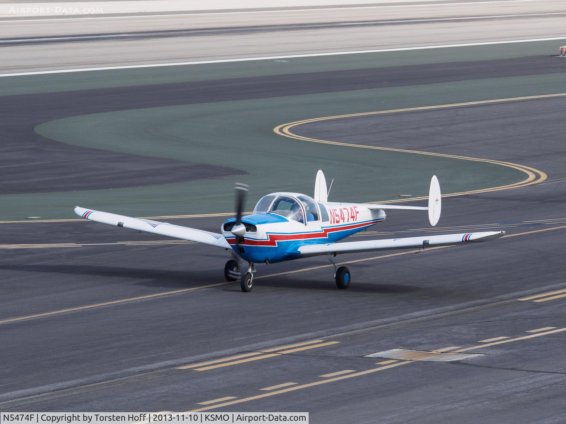N5474F, 1968 Mooney A2a Cadet C/N B-274, N5474F taxiing