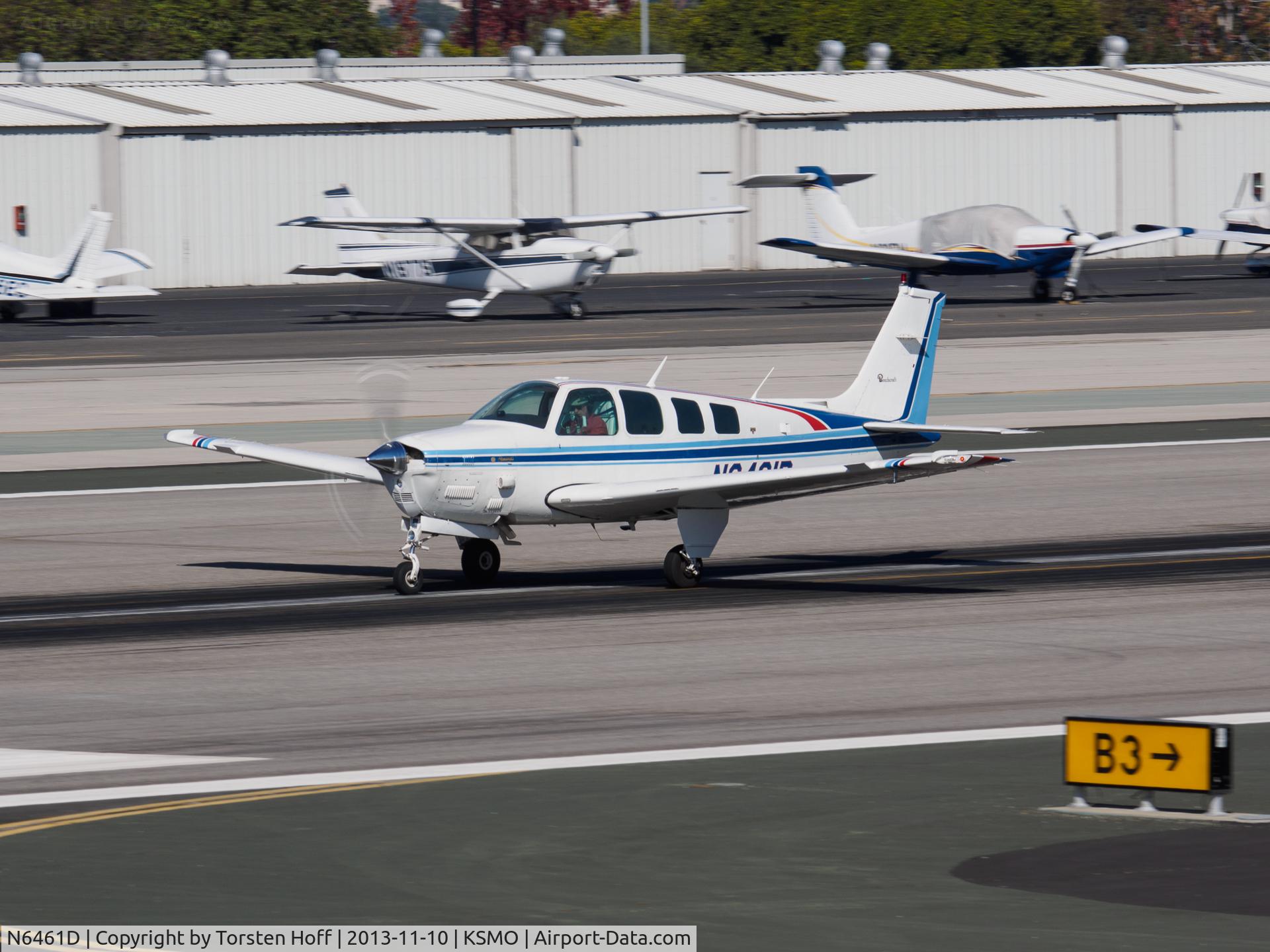 N6461D, 1982 Beech B36TC Bonanza C/N EA-287, N6461D departing from RWY 21