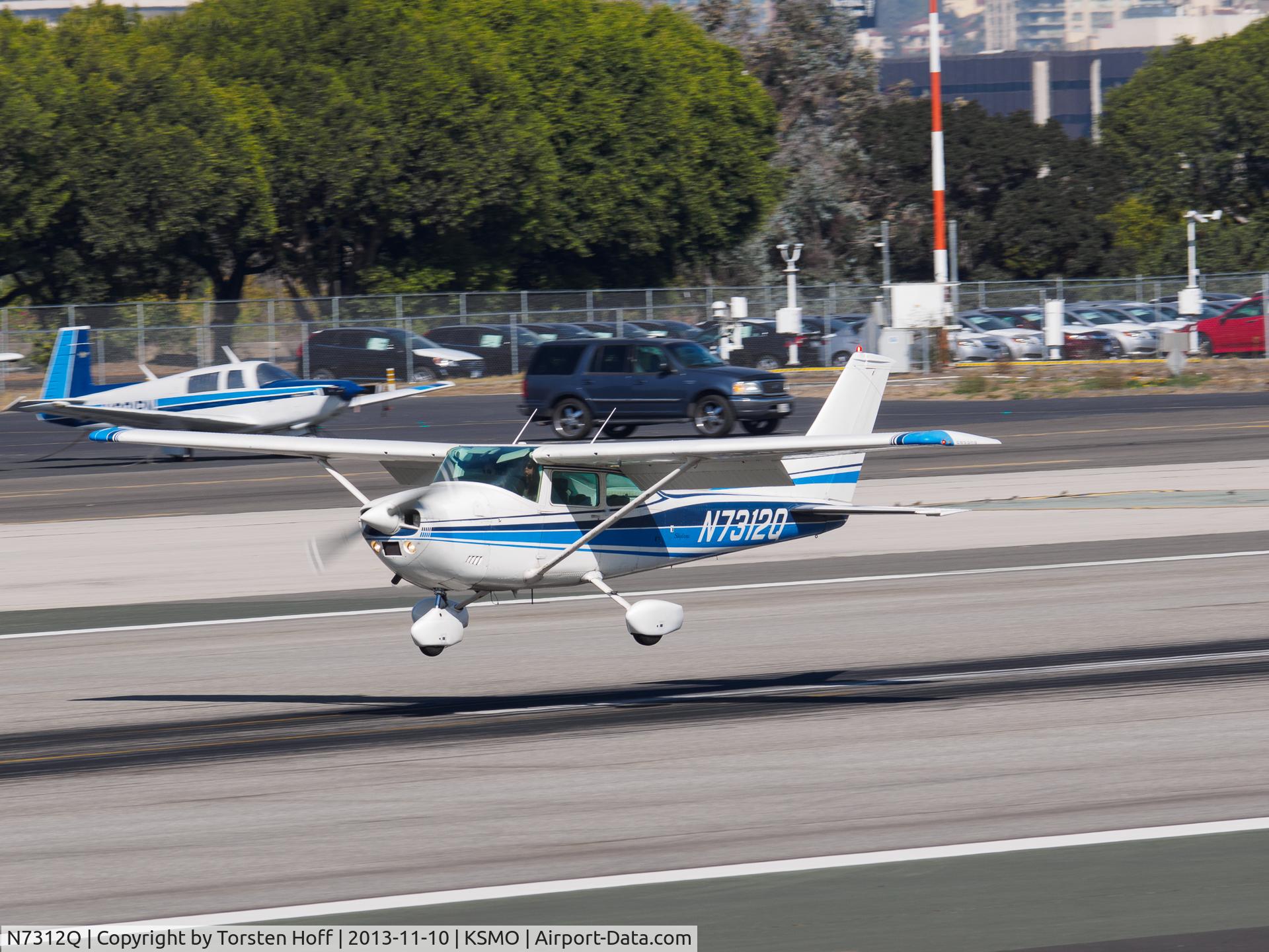 N7312Q, 1972 Cessna 182P Skylane C/N 18260952, N7312Q arriving on RWY 21