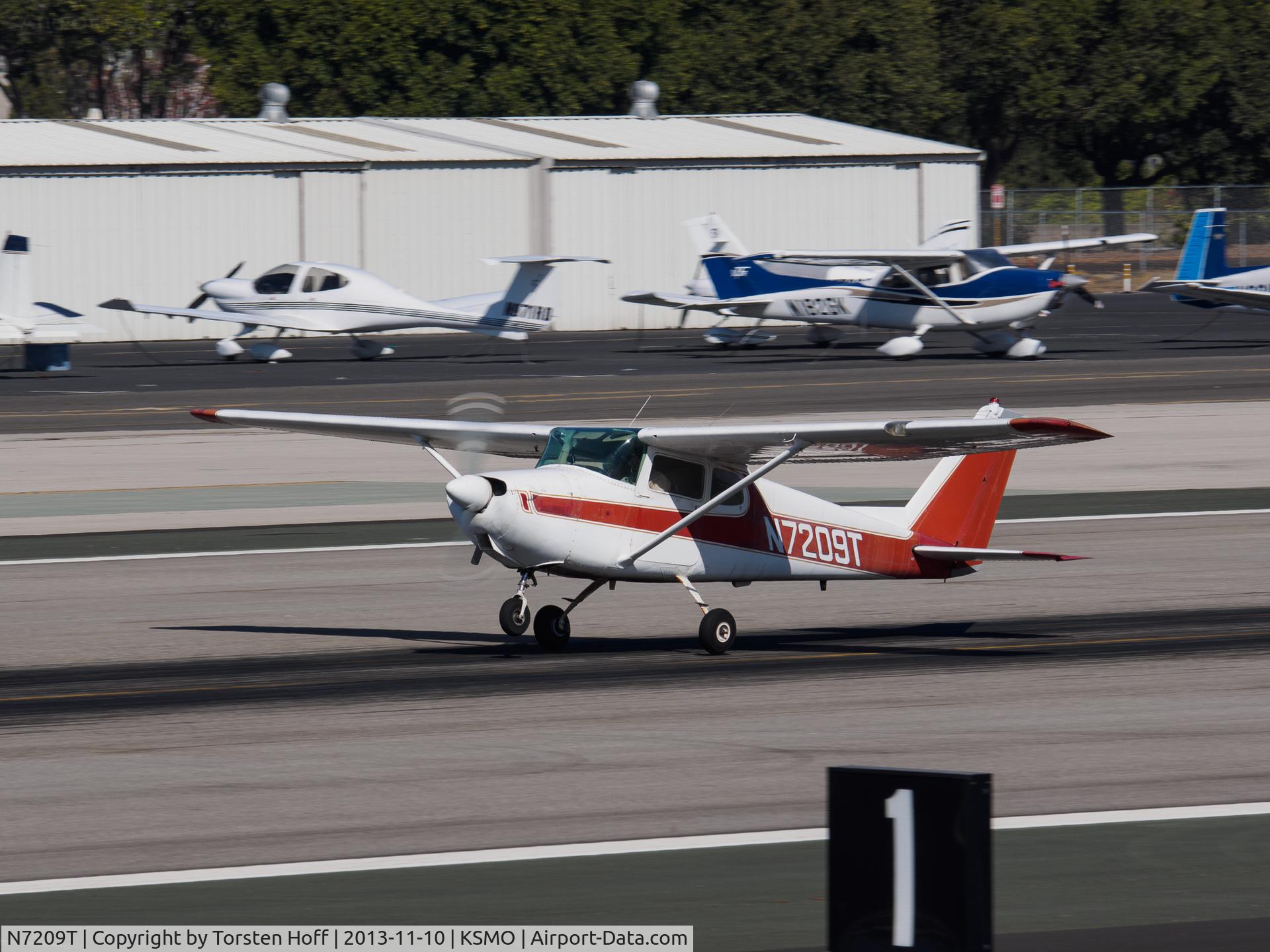N7209T, 1959 Cessna 172A C/N 46809, N7209T departing from RWY 21