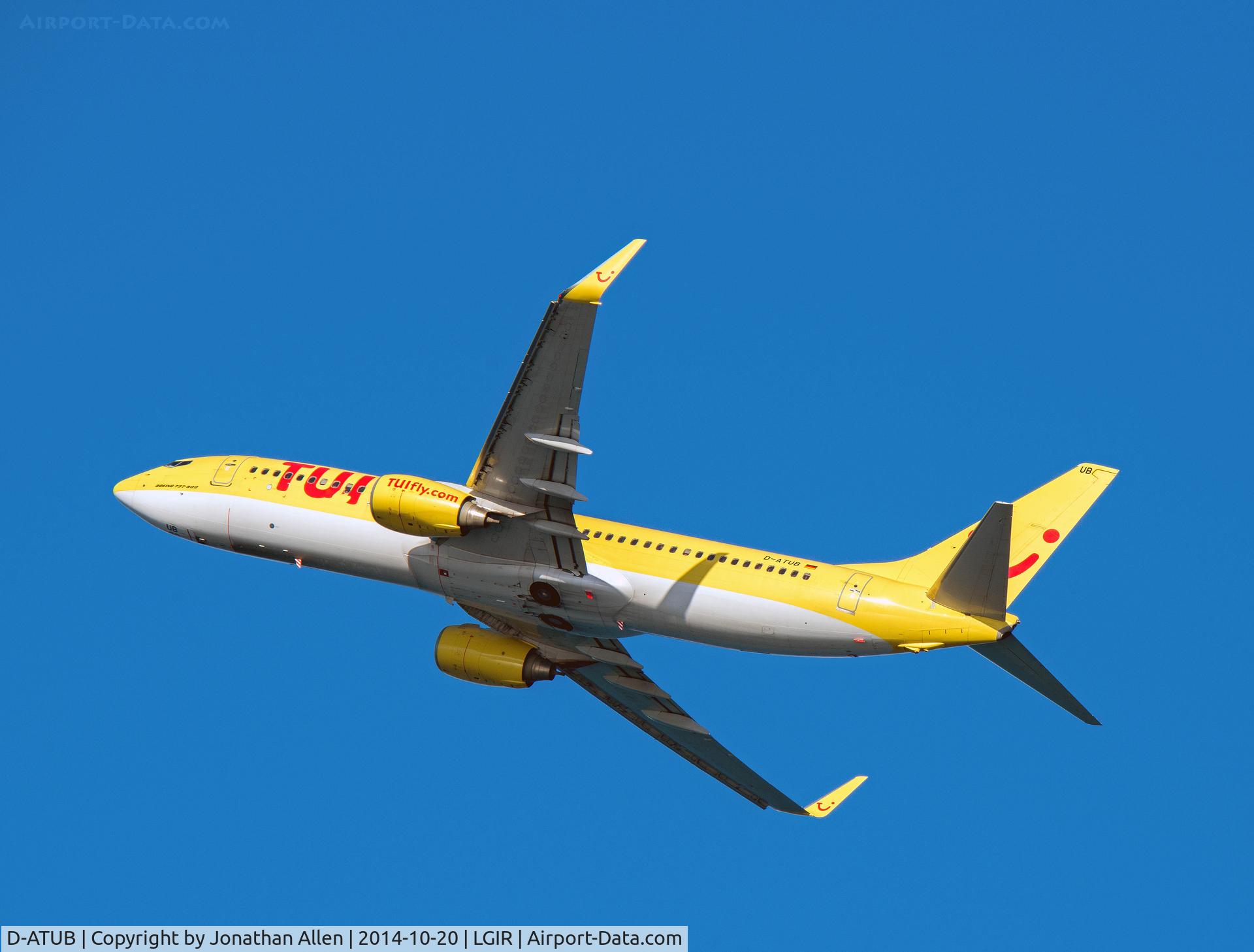 D-ATUB, 2010 Boeing 737-8K5 C/N 37247, Taking off from Heraklion, Crete.