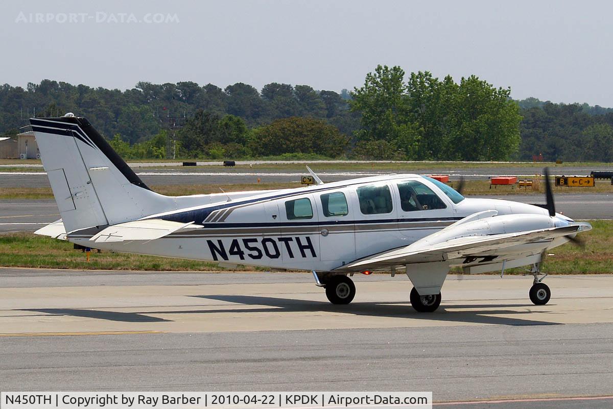 N450TH, 1981 Beech 58 Baron C/N TH-1298, Beech 58 Baron [TH-1298] Atlanta-Dekalb Peachtree~N 22/04/2010