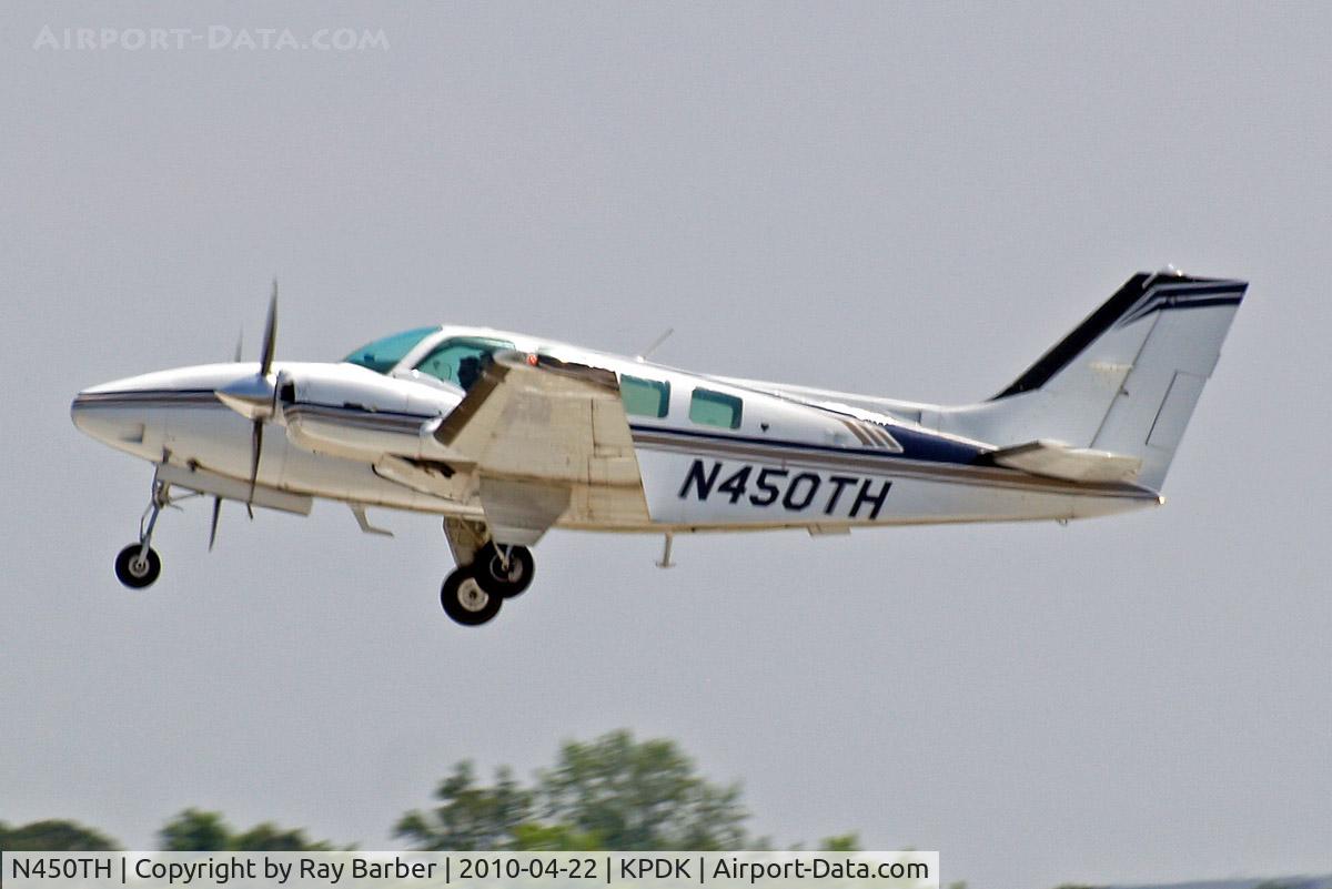N450TH, 1981 Beech 58 Baron C/N TH-1298, Beech 58 Baron [TH-1298] Atlanta-Dekalb Peachtree~N 22/04/2010