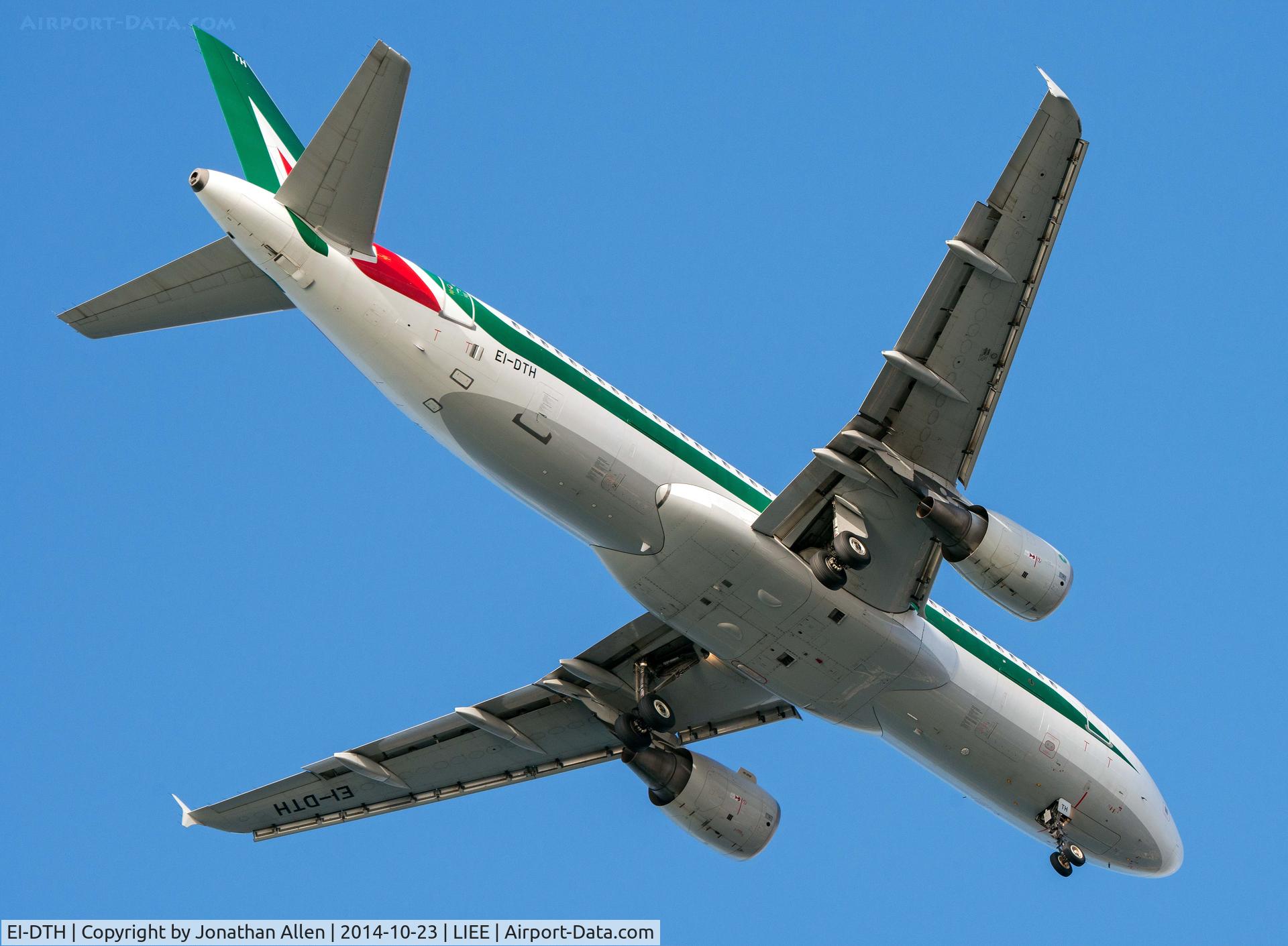 EI-DTH, 2009 Airbus A320-216 C/N 3956, On approach to Cagliari airport, Sardinia.