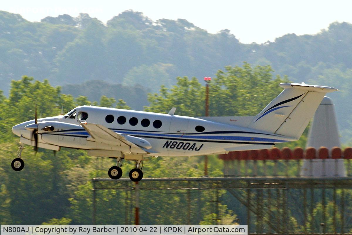 N800AJ, 2001 Raytheon B200 King Air C/N BB-1789, Beech B200 Super King Air [BB-1789] Atlanta-Dekalb Peachtree~N 22/04/2010