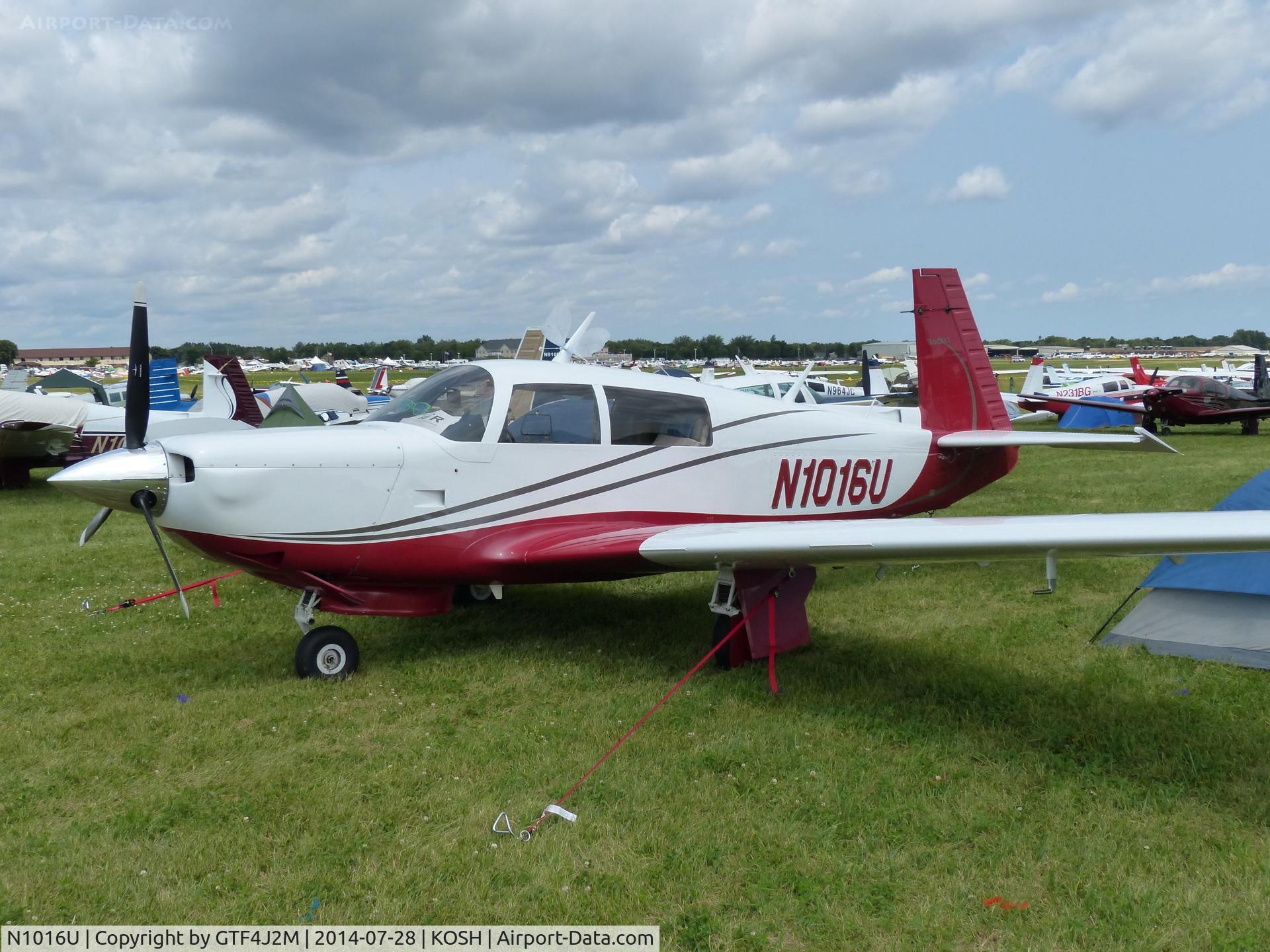 N1016U, 1982 Mooney M20K C/N 25-0727, N1016U   at Oshkosh 28.7.14