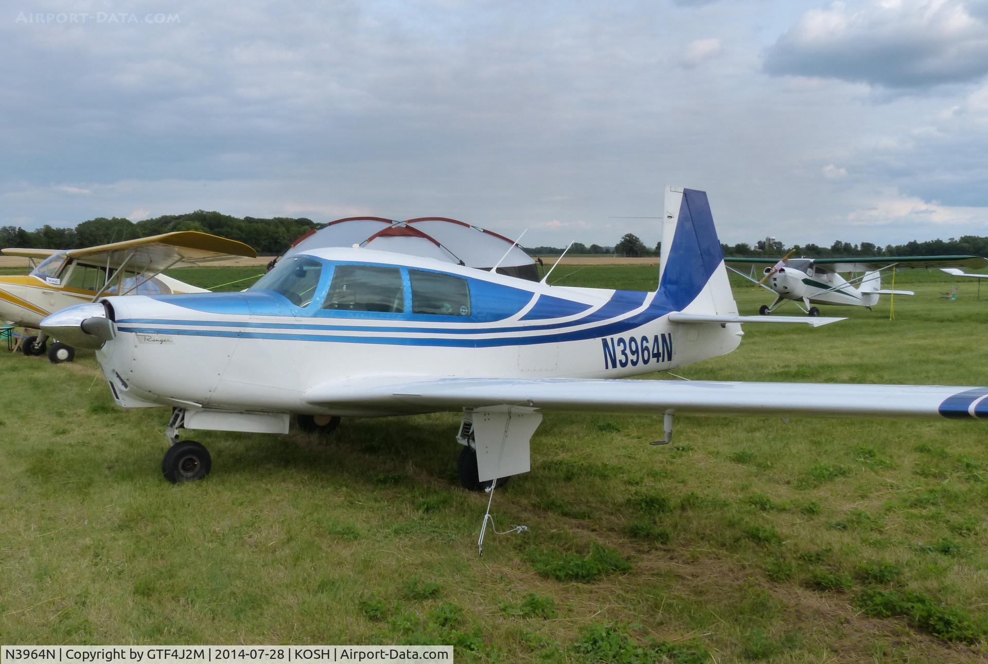 N3964N, 1968 Mooney M20C Ranger C/N 680008, N3964N   at Oshkosh 28.7.14