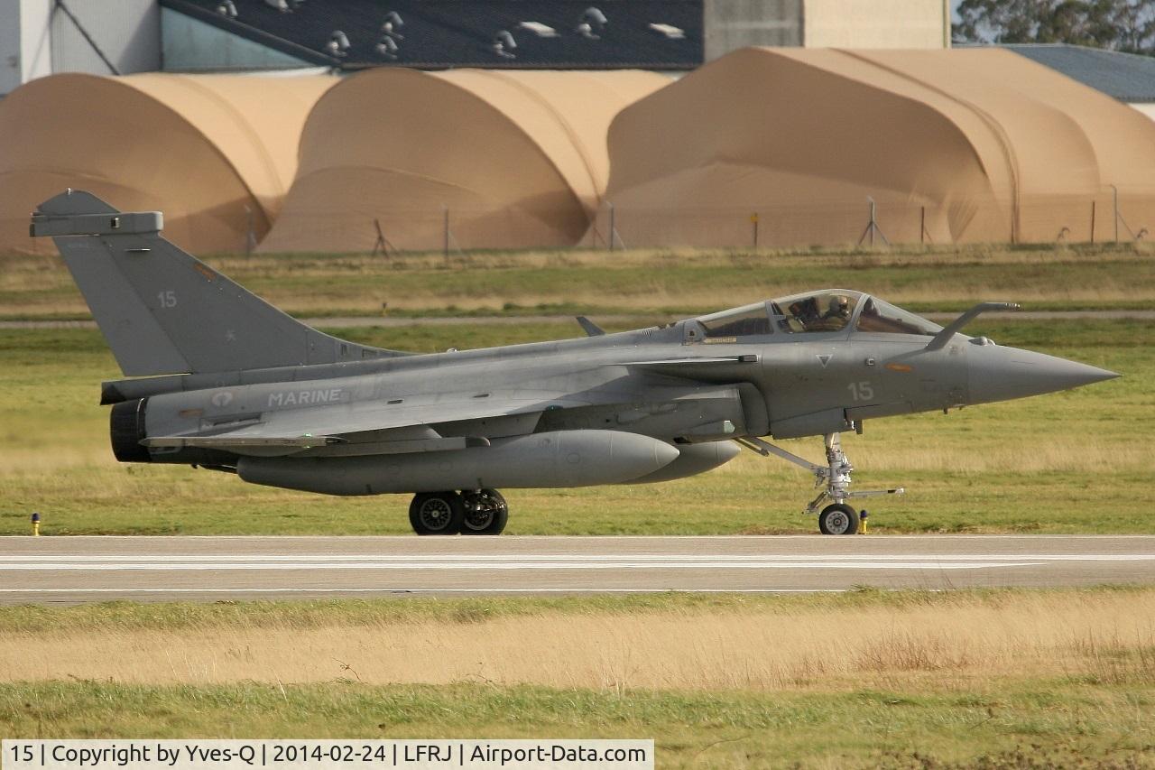15, Dassault Rafale M C/N 15, Dassault Rafale M, Taxiing after landing rwy 26, Landivisiau Naval Air Base (LFRJ)