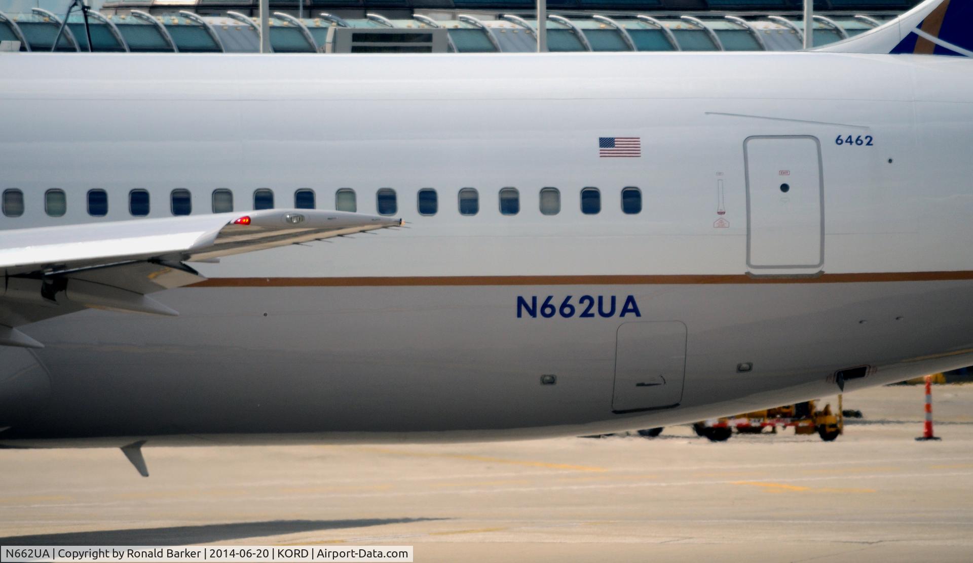 N662UA, 1993 Boeing 767-322 C/N 27159, Taxi O'Hare