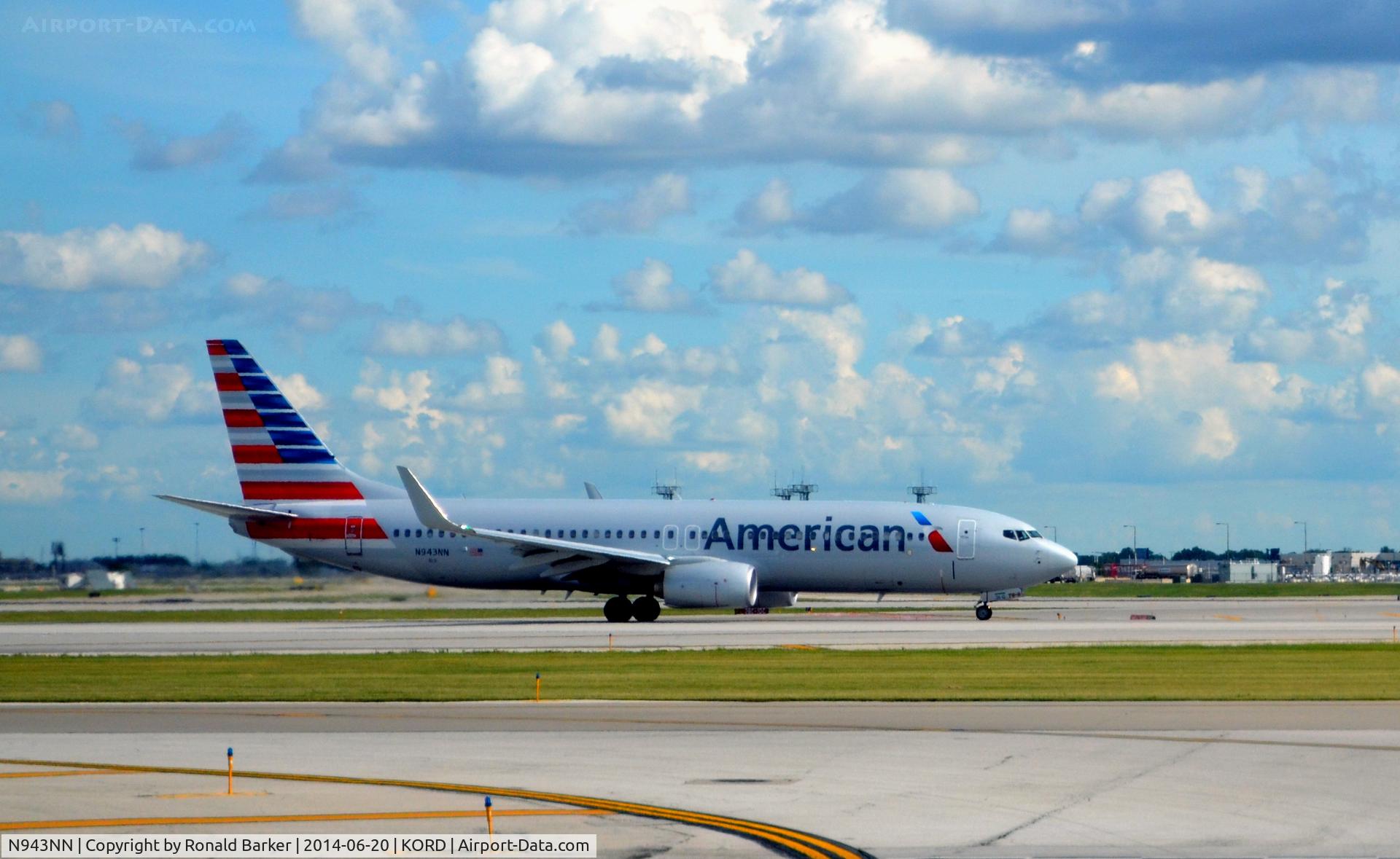 N943NN, 2013 Boeing 737-823 C/N 31177, Taxi O'Hare