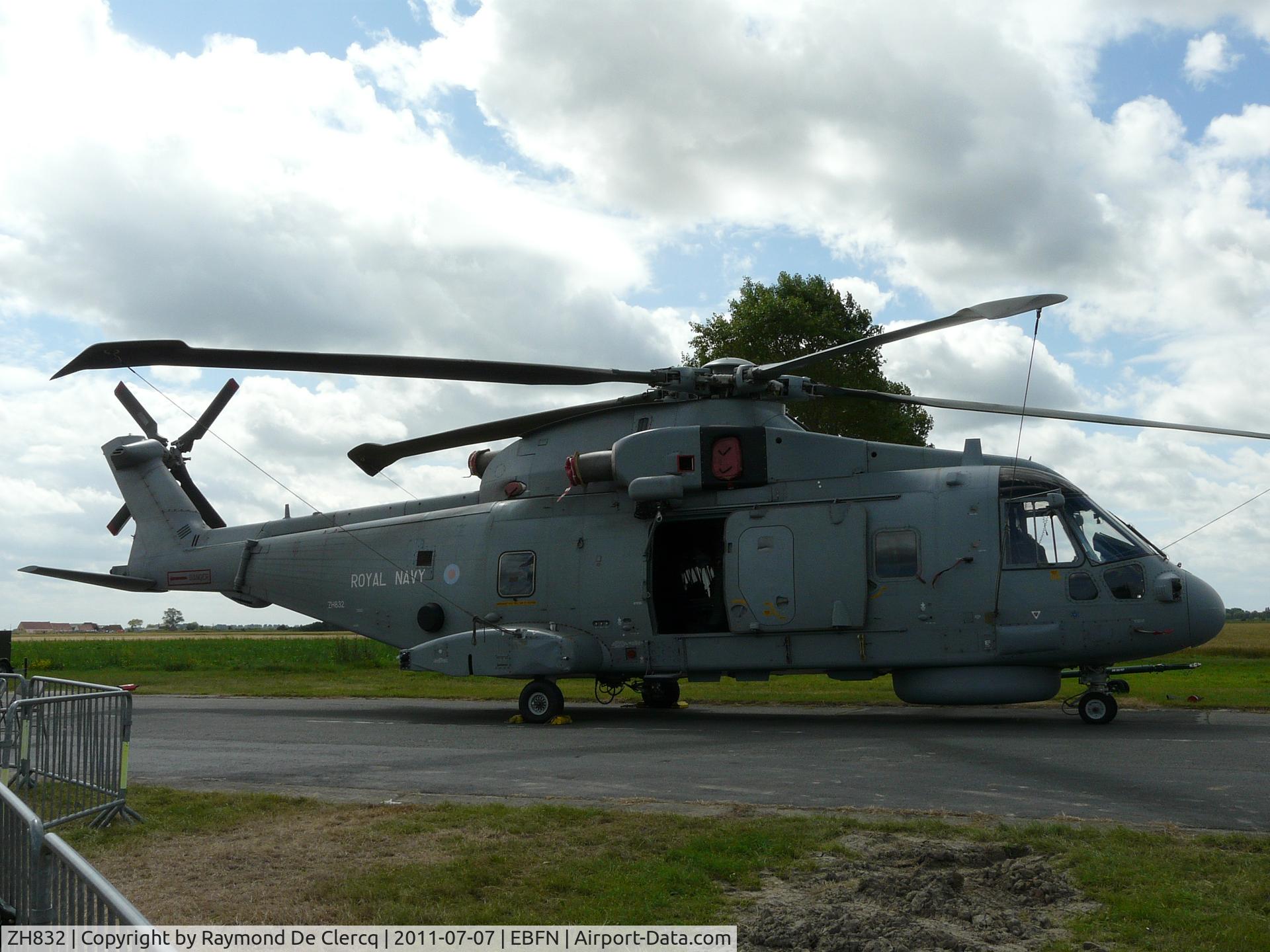 ZH832, 1999 AgustaWestland EH-101 Merlin HM.2 C/N 50057/RN12/MCSP08, Koksijde 7-7-2011