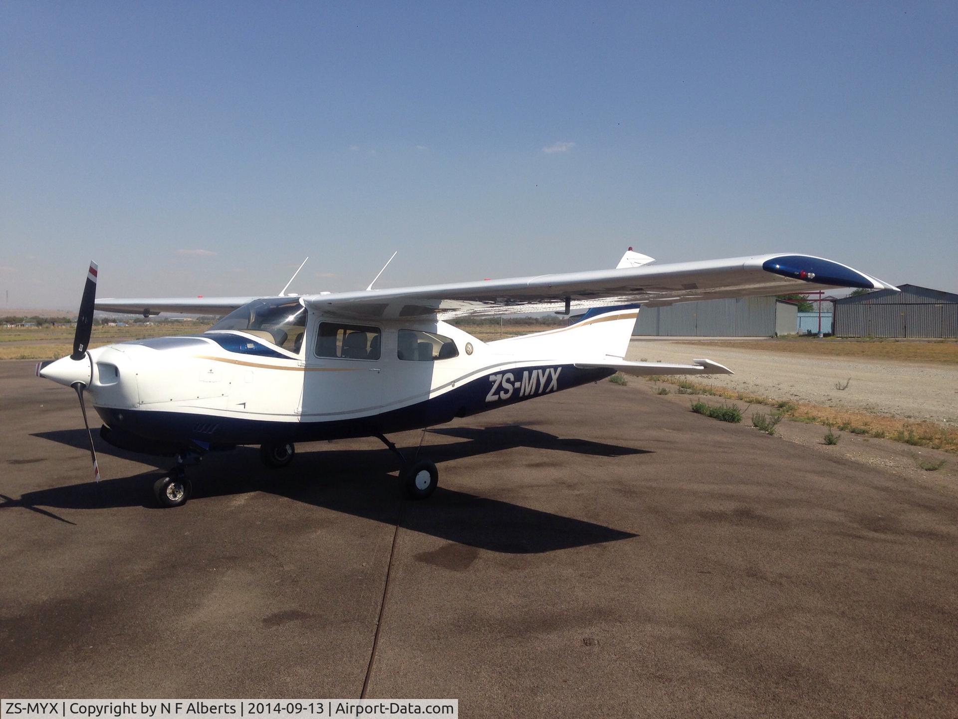 ZS-MYX, Cessna T210N Turbo Centurion C/N 21063431, Taken 2014
Rustenburg
South Africa