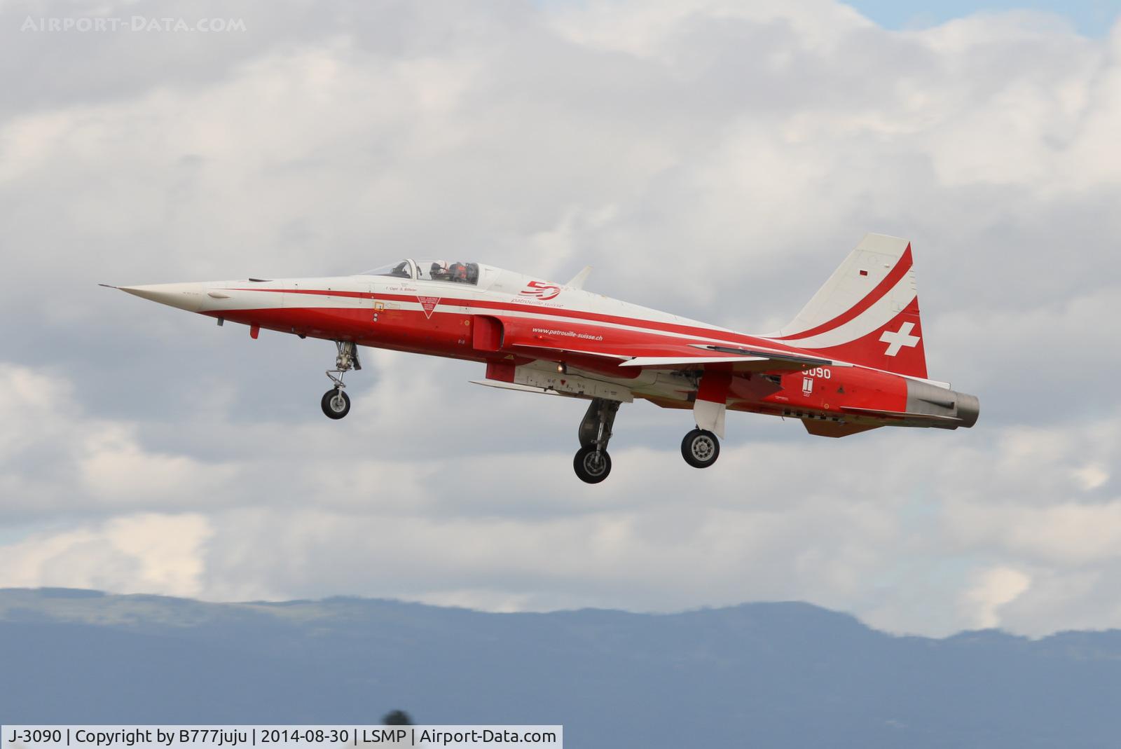 J-3090, 1981 Northrop F-5E Tiger II C/N L.1090, at AIR14