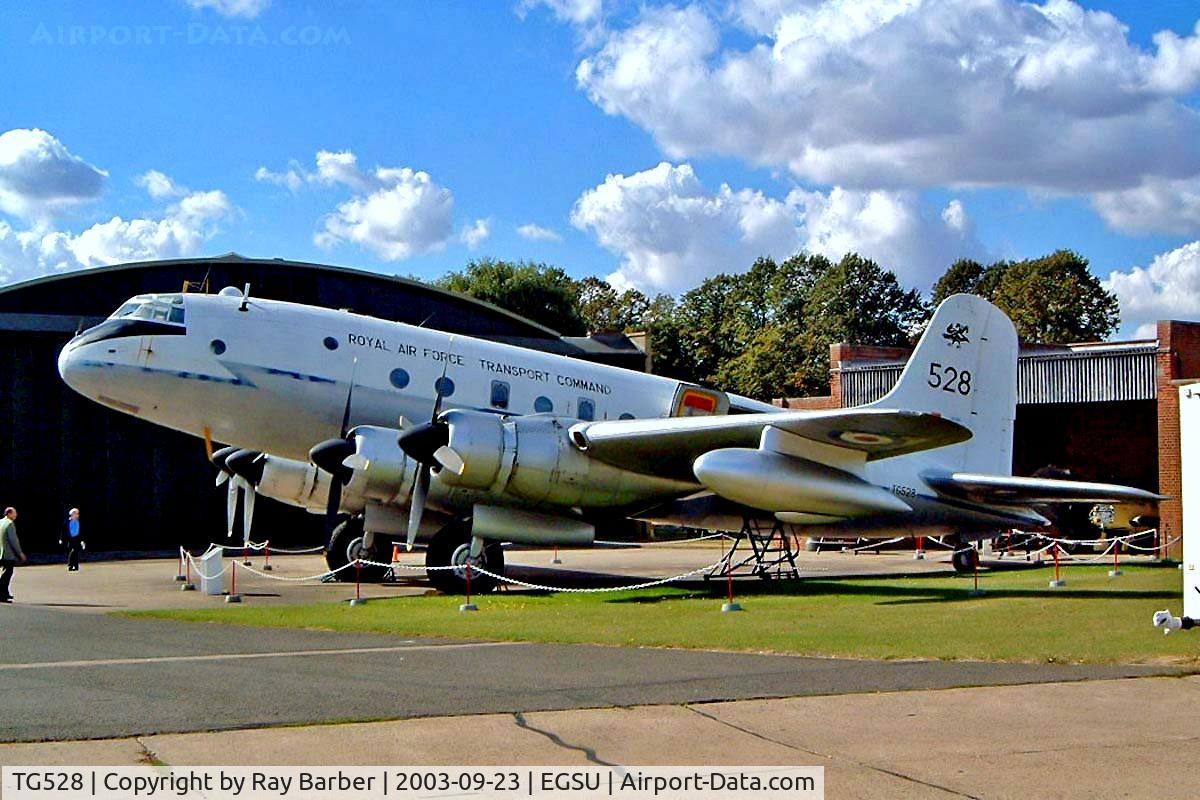 TG528, 1948 Handley Page Hastings C.1A C/N HP67/32, Handley-Page Hastings C.1A [HP67/32] (Royal Air Force) Duxford~G 23/09/2003