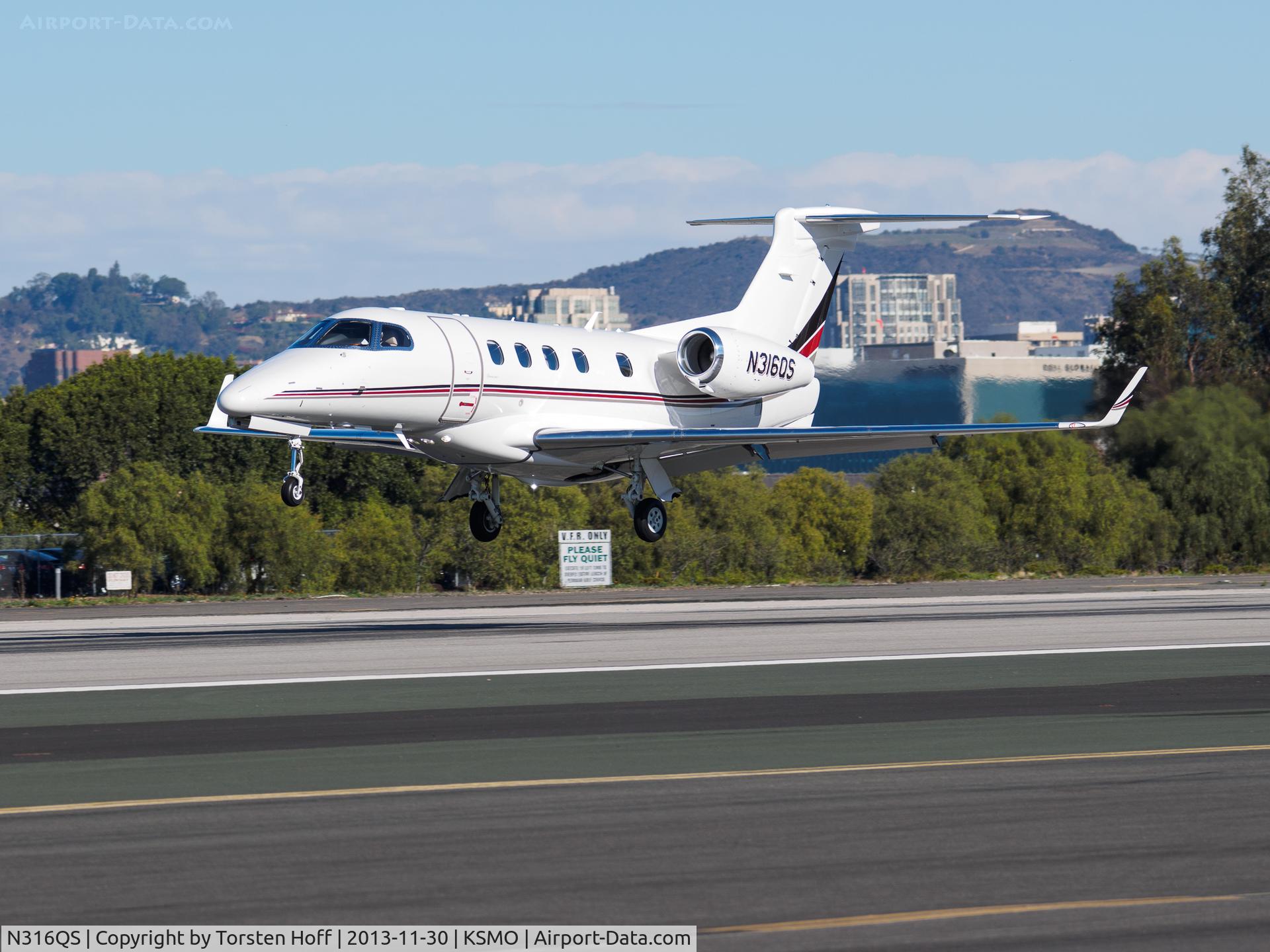 N316QS, 2013 Embraer EMB-505 Phenom 300 C/N 50500161, N316QS arriving on RWY 21
