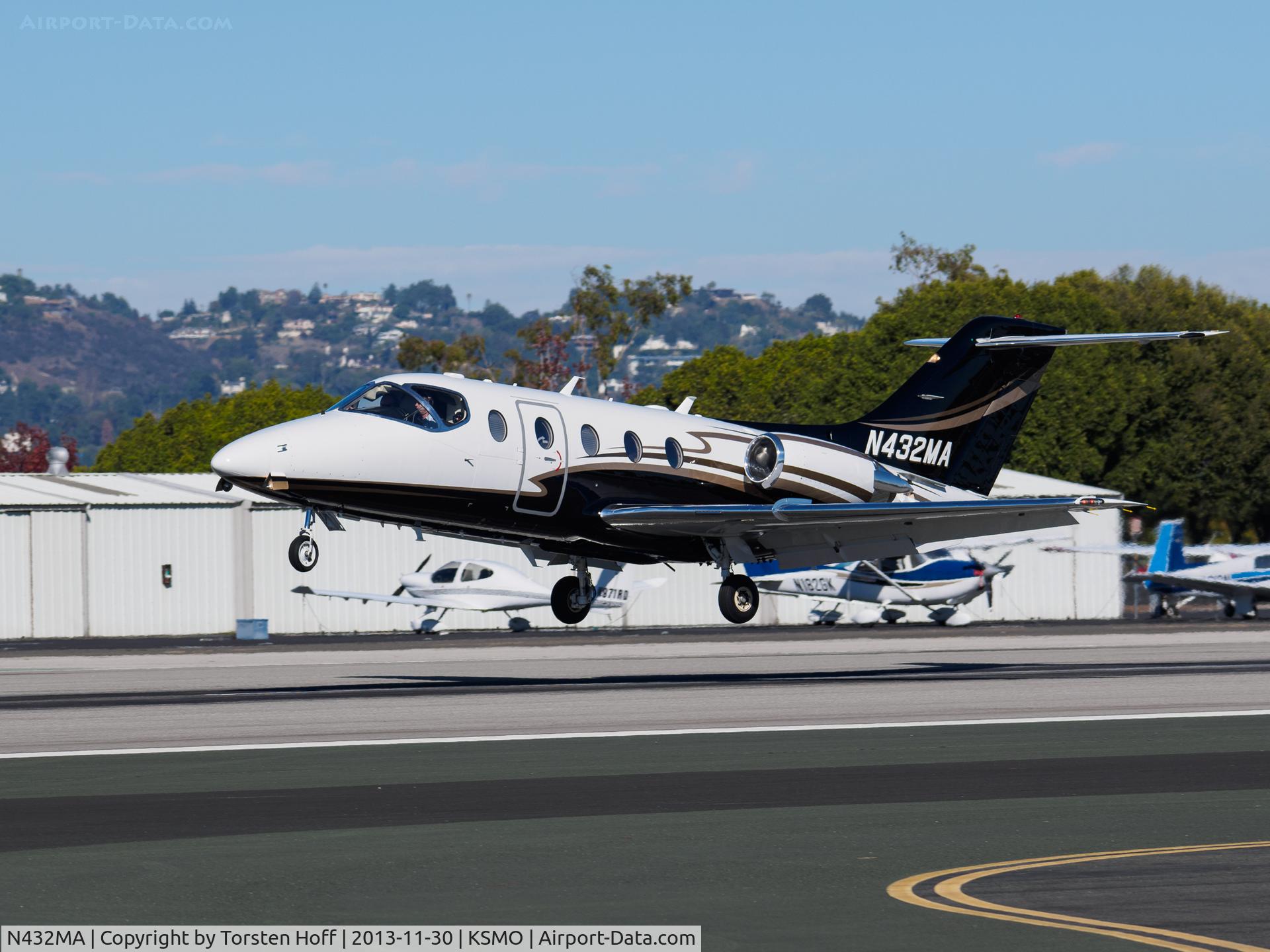 N432MA, 2005 Cessna 525A CitationJet CJ2+ C/N 525A0300, N432MA arriving on RWY 21
