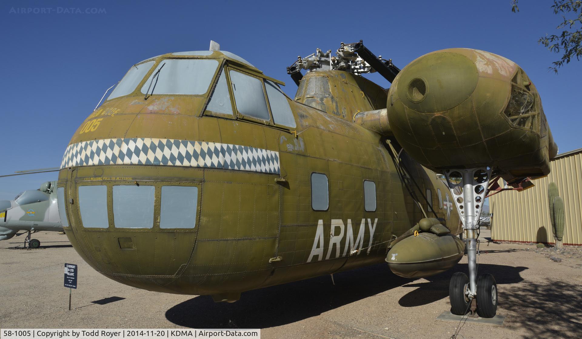 58-1005, 1958 Sikorsky CH-37B Mojave C/N 17850, On display at the Pima Air and Space Museum
