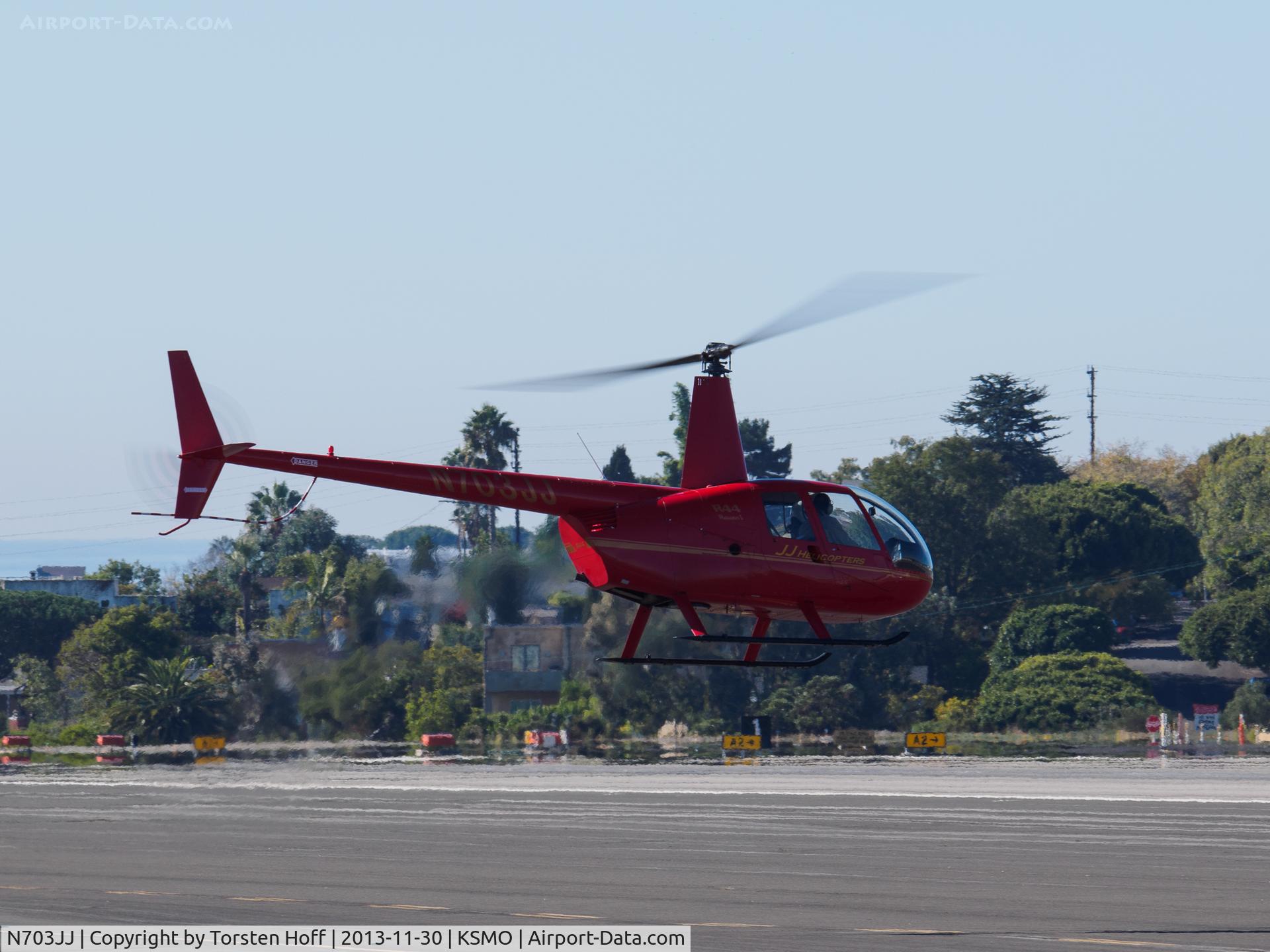 N703JJ, 2006 Robinson R44 C/N 1573, N703JJ departing from RWY 21