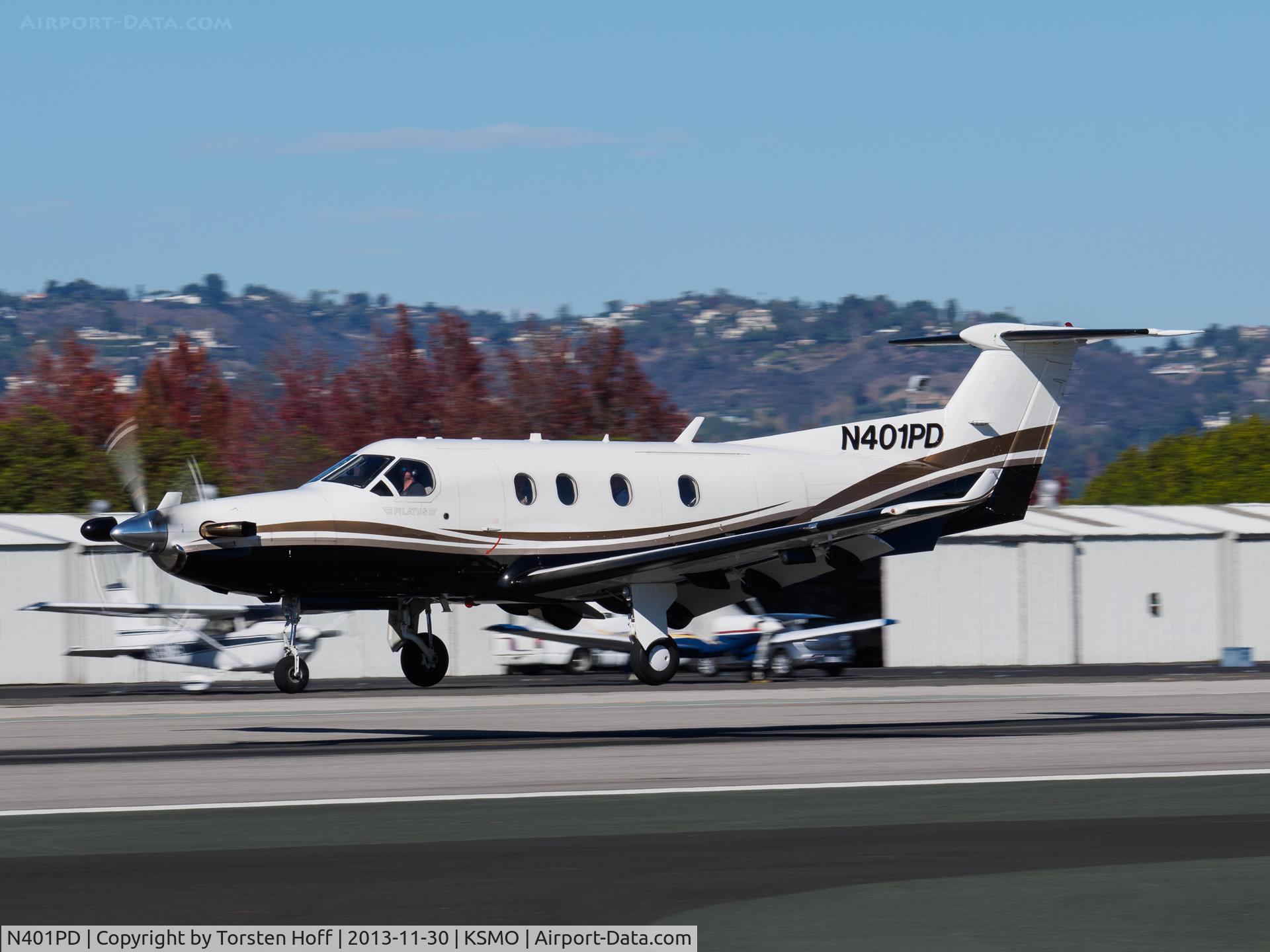 N401PD, 2001 Pilatus PC-12/45 C/N 401, N401PD arriving on RWY 21