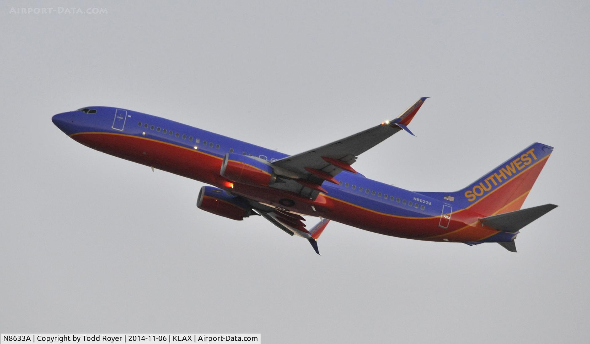 N8633A, 2014 Boeing 737-8H4 C/N 36905, Departing LAX on 25R
