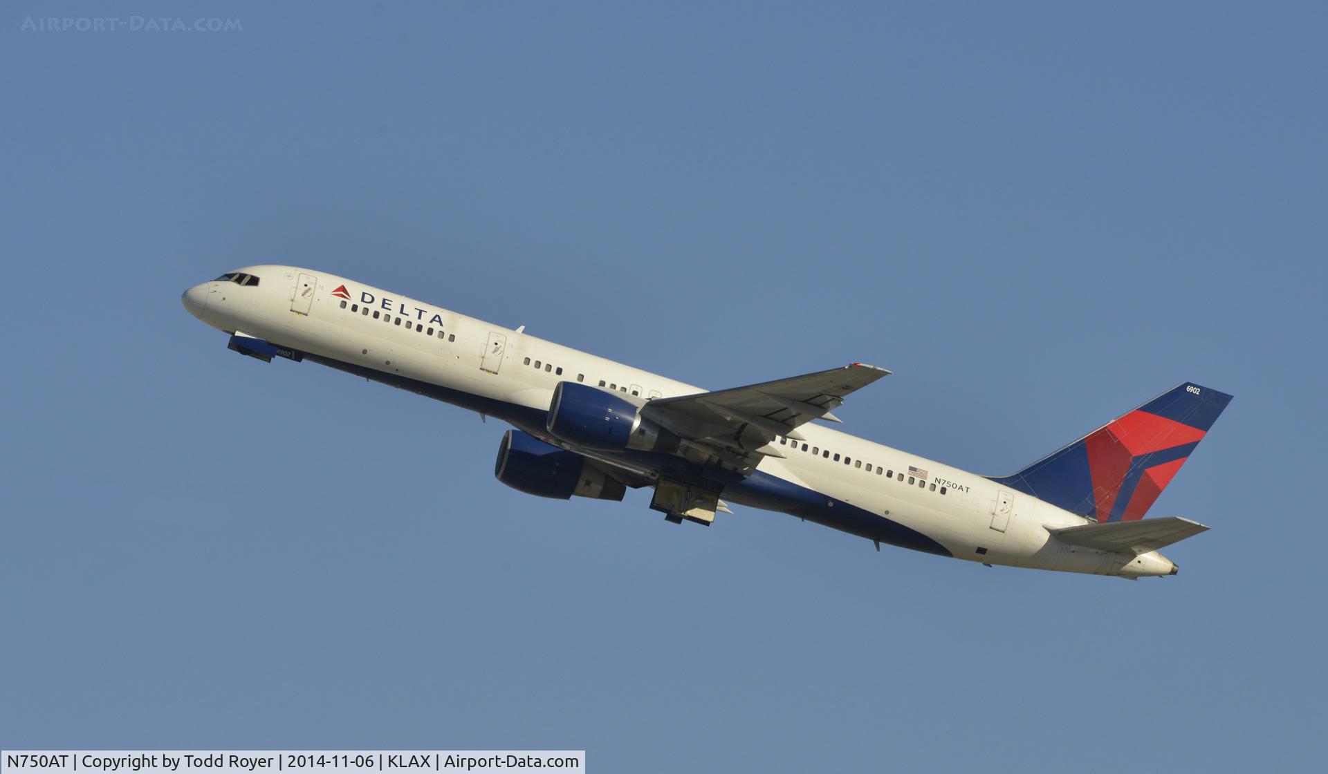 N750AT, 1984 Boeing 757-212 C/N 23126, Departing LAX on 25R