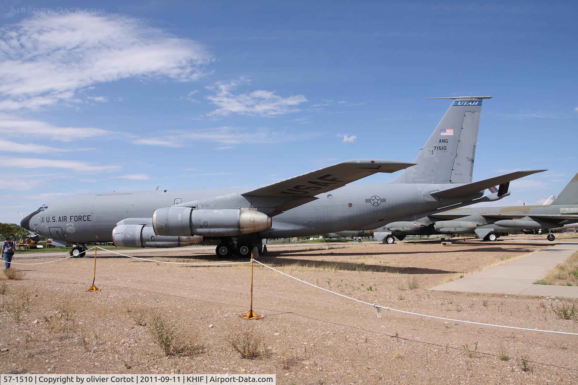 57-1510, 1957 Boeing KC-135E Stratotanker C/N 17581, profil view