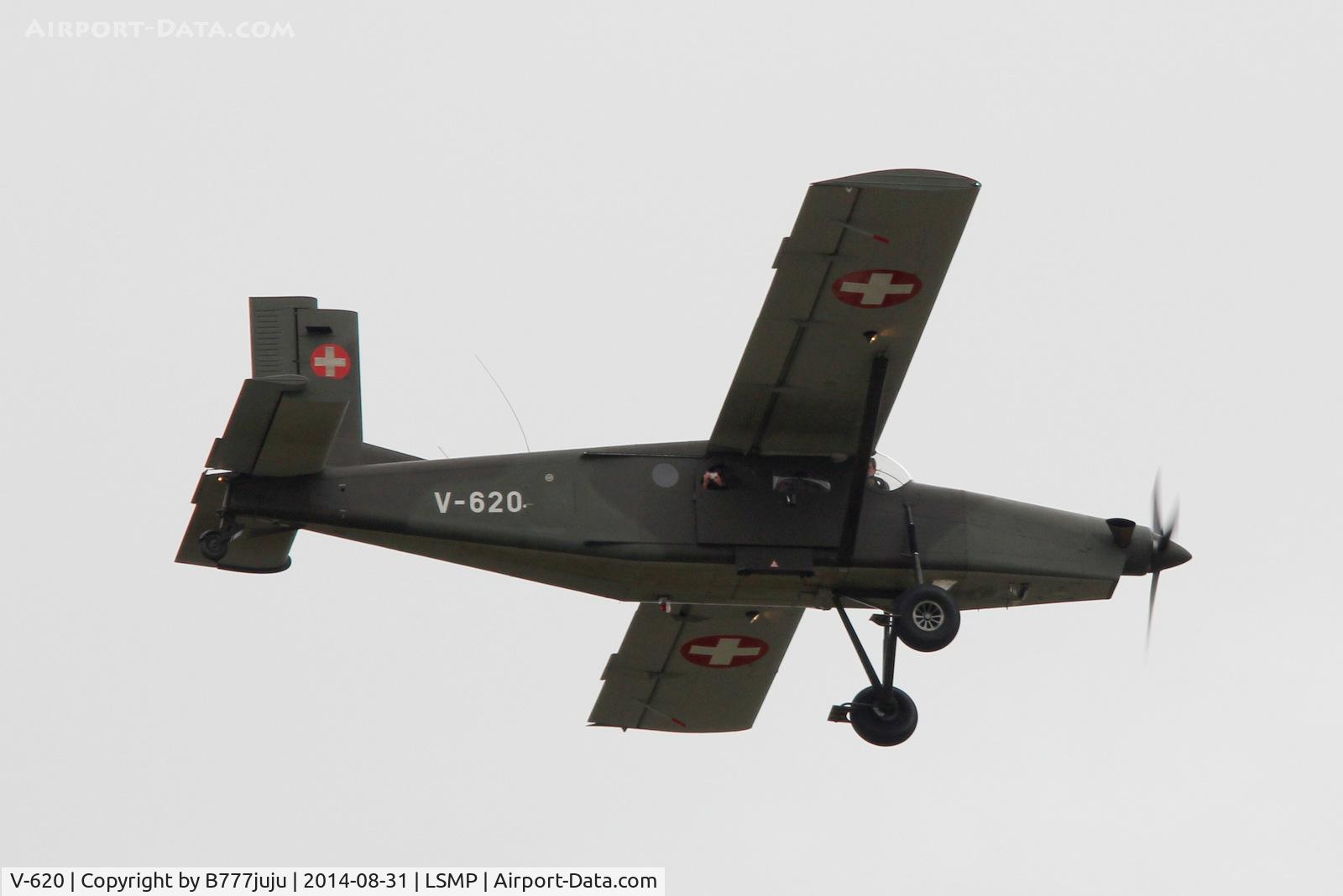 V-620, Pilatus PC-6/B2-H2M Turbo Porter C/N 644, at AIR14
