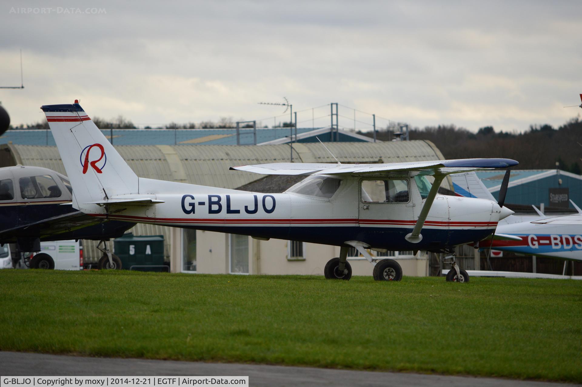 G-BLJO, 1979 Reims F152 C/N 1627, Reims Cessna F152 at Fairoaks. Ex OY-BNB
