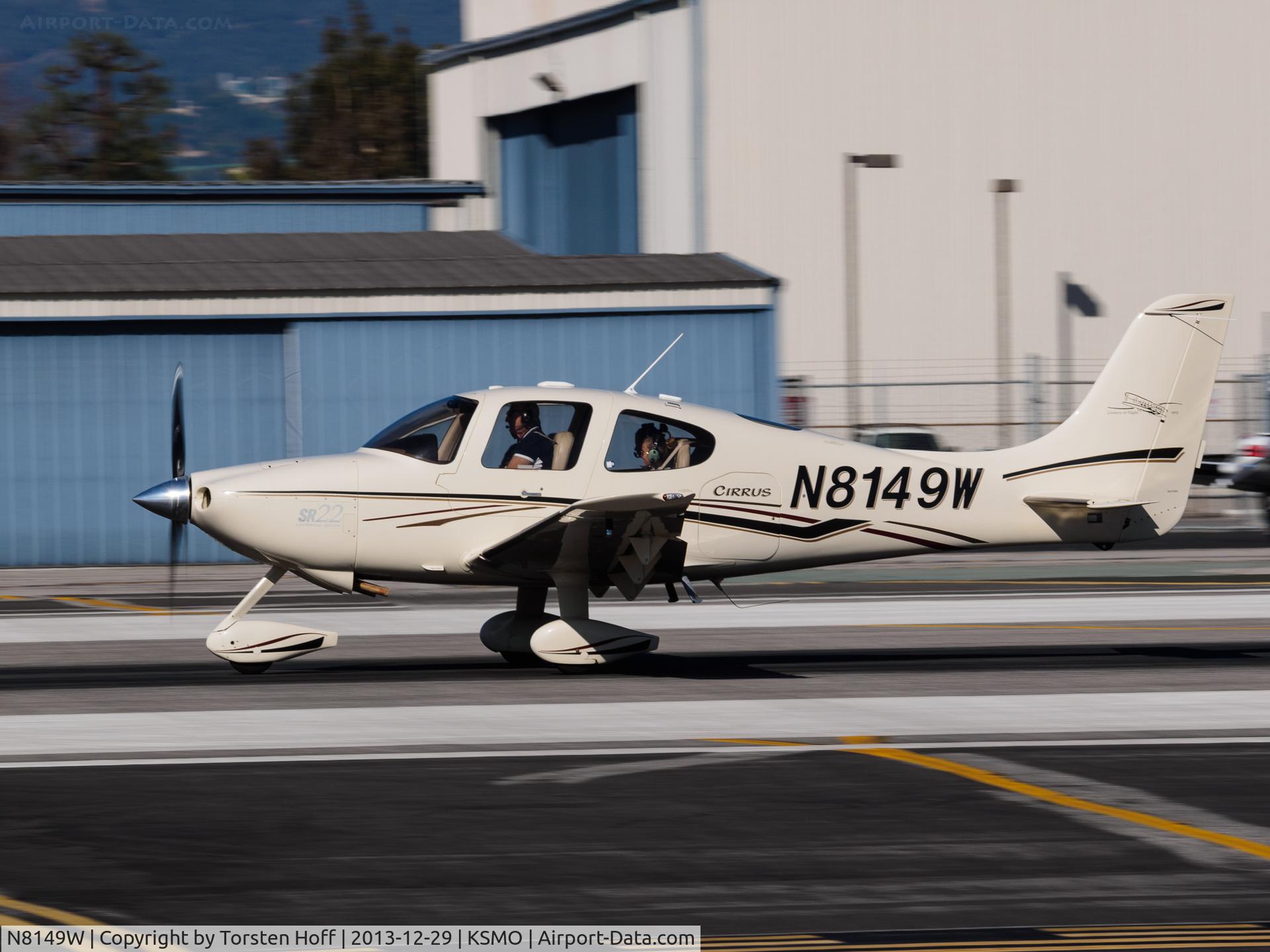 N8149W, 2003 Cirrus SR22 C/N 0695, N8149W departing from RWY 21