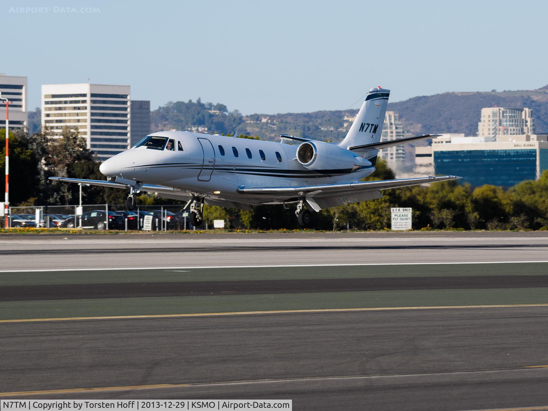 N7TM, 2009 Cessna 560XL C/N 560-6028, N7TM arriving on RWY 21
