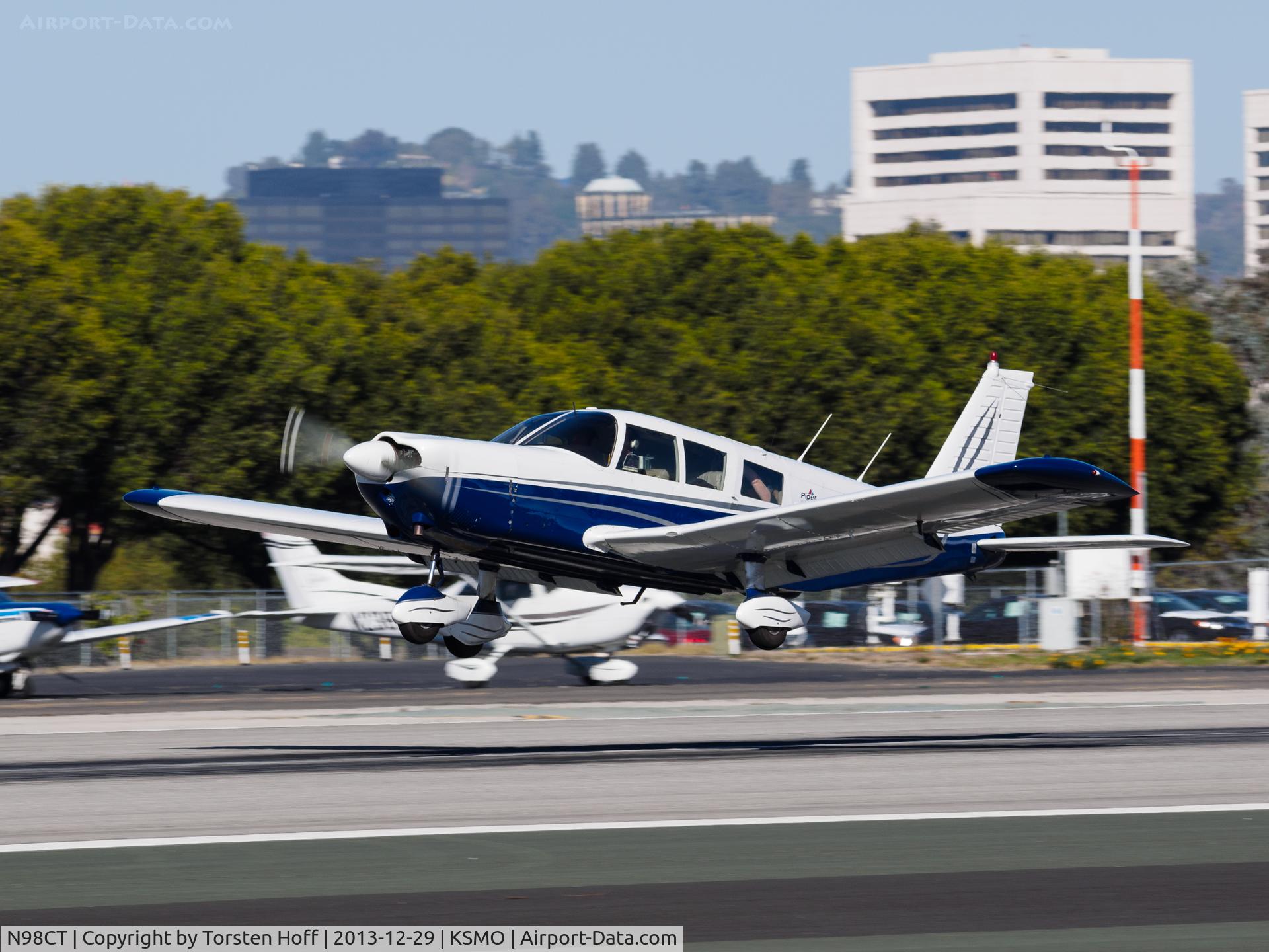 N98CT, 1965 Piper PA-32-260 Cherokee Six C/N 3222, N98CT arriving on RWY 21