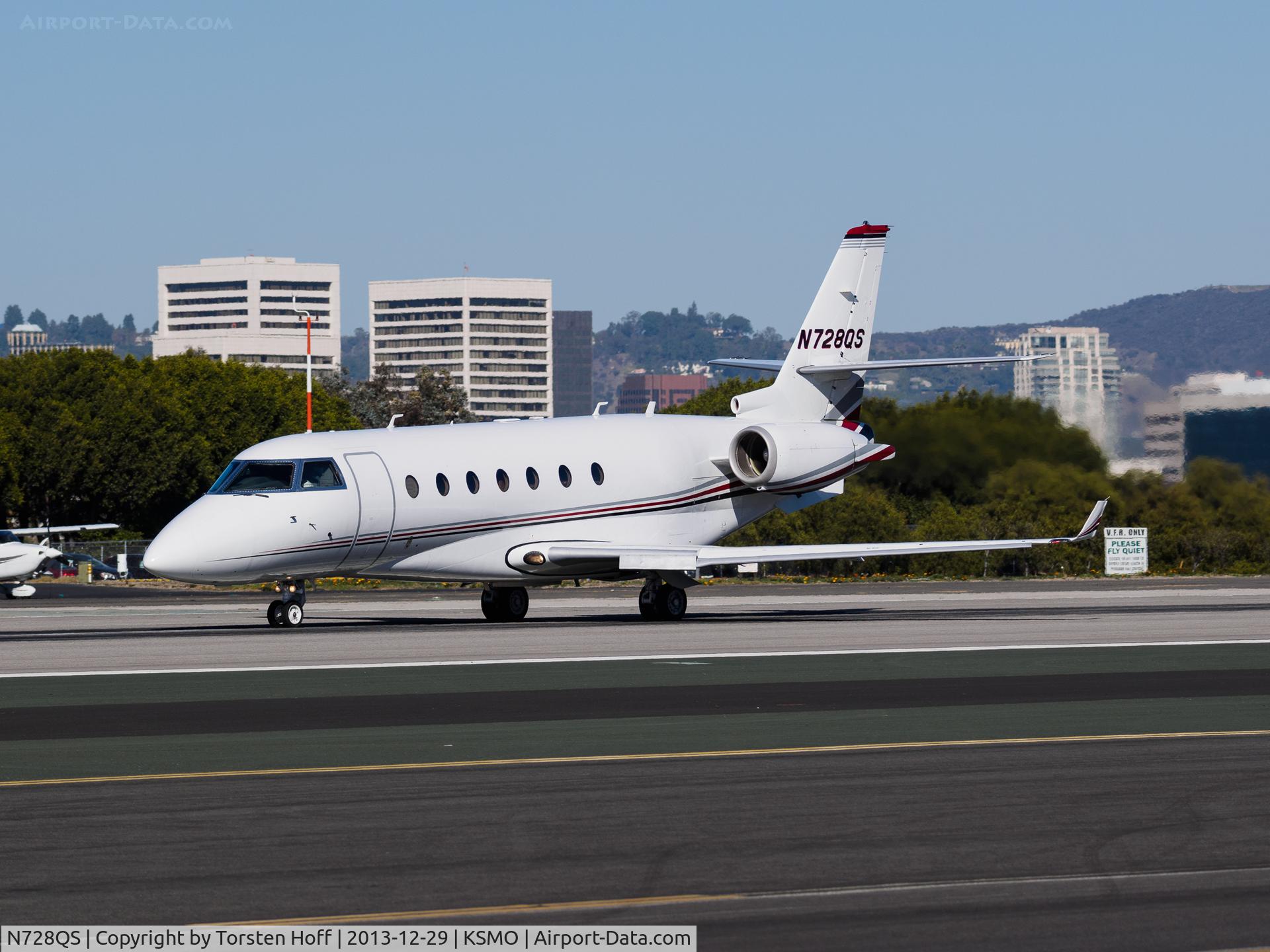N728QS, 2005 Israel Aircraft Industries Gulfstream 200 C/N 116, N728QS departing from RWY 21