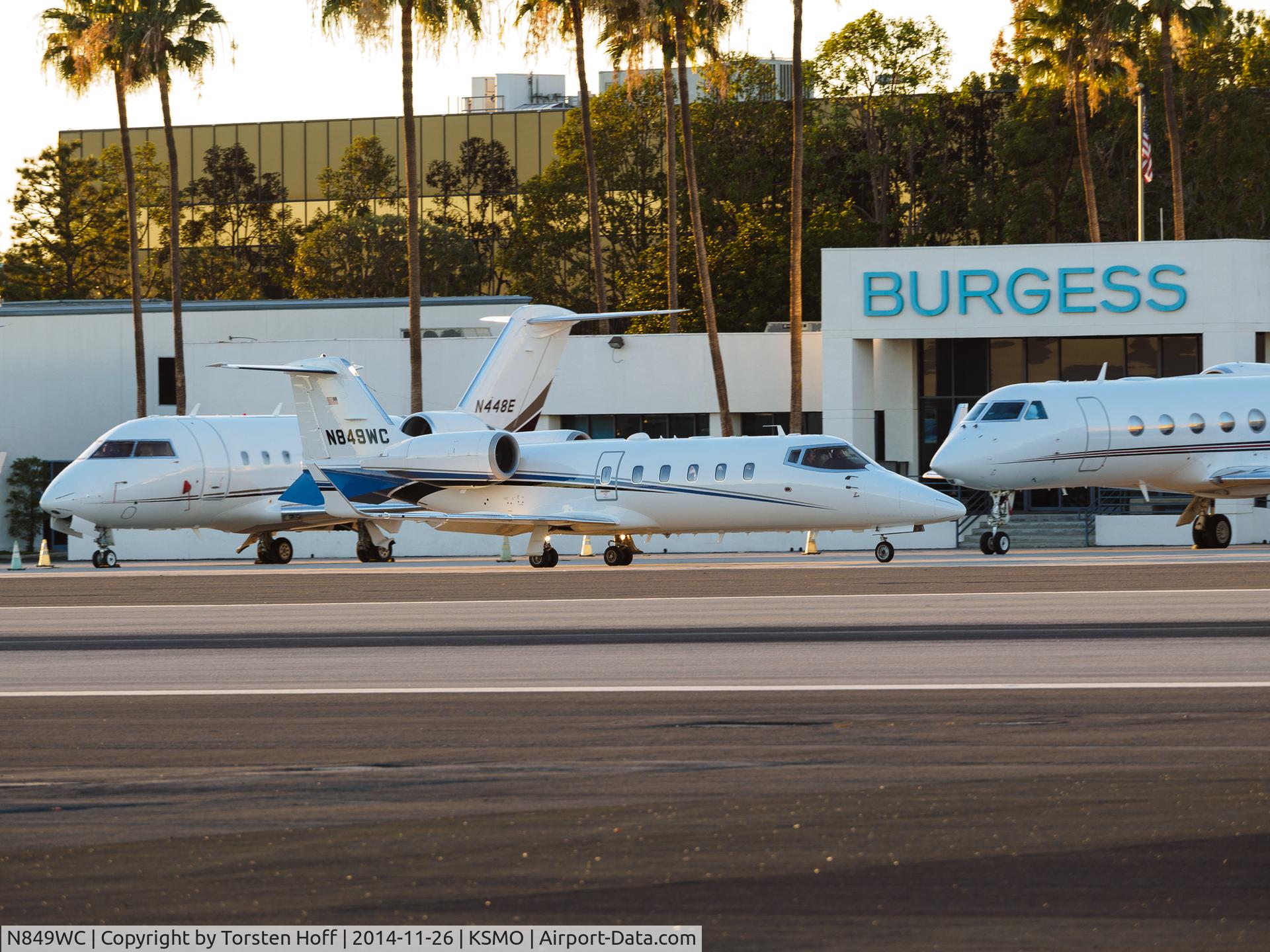 N849WC, 2001 Learjet 60 C/N 211, N849WC taxiing