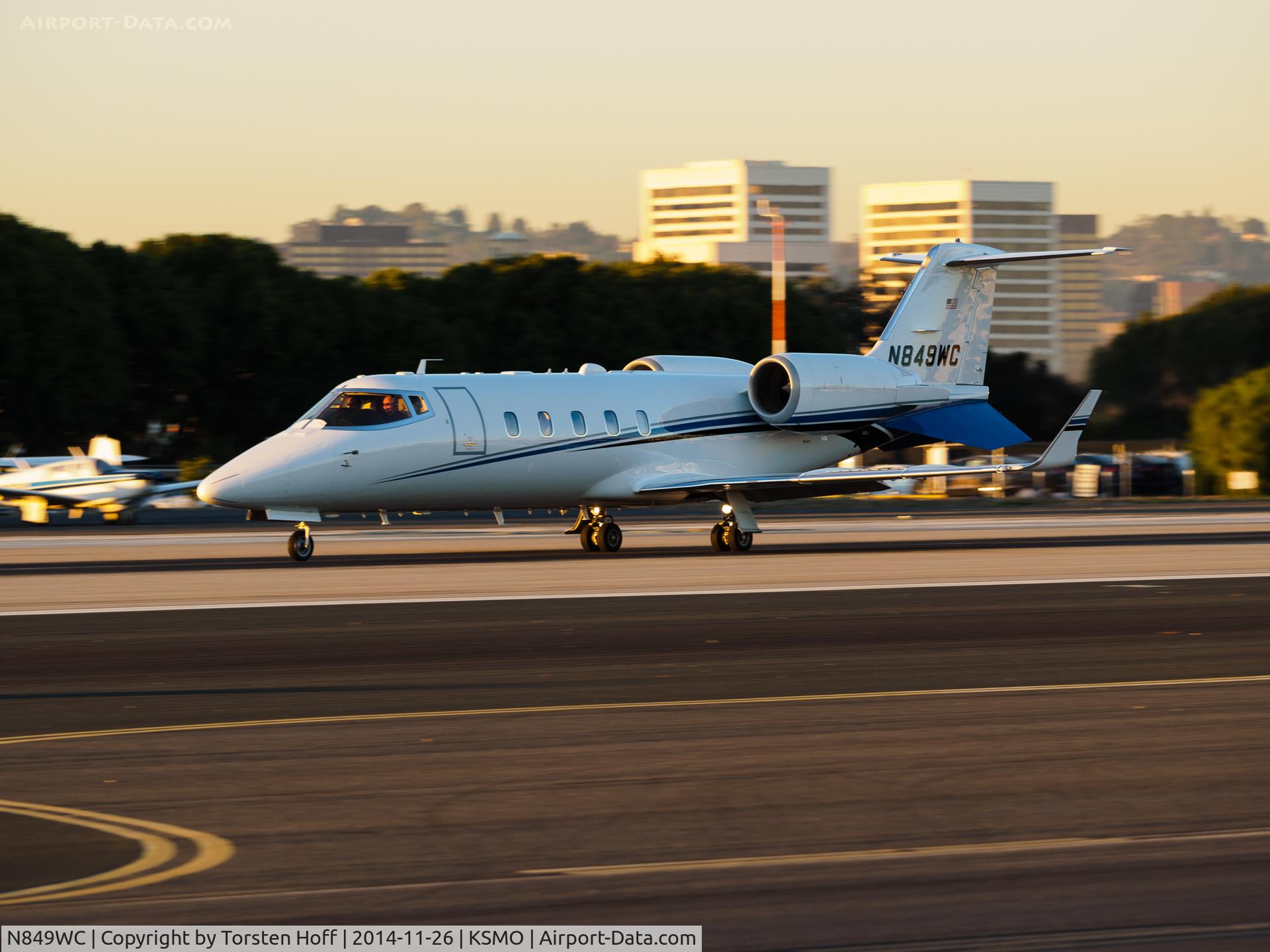 N849WC, 2001 Learjet 60 C/N 211, N849WC departing from RWY 21
