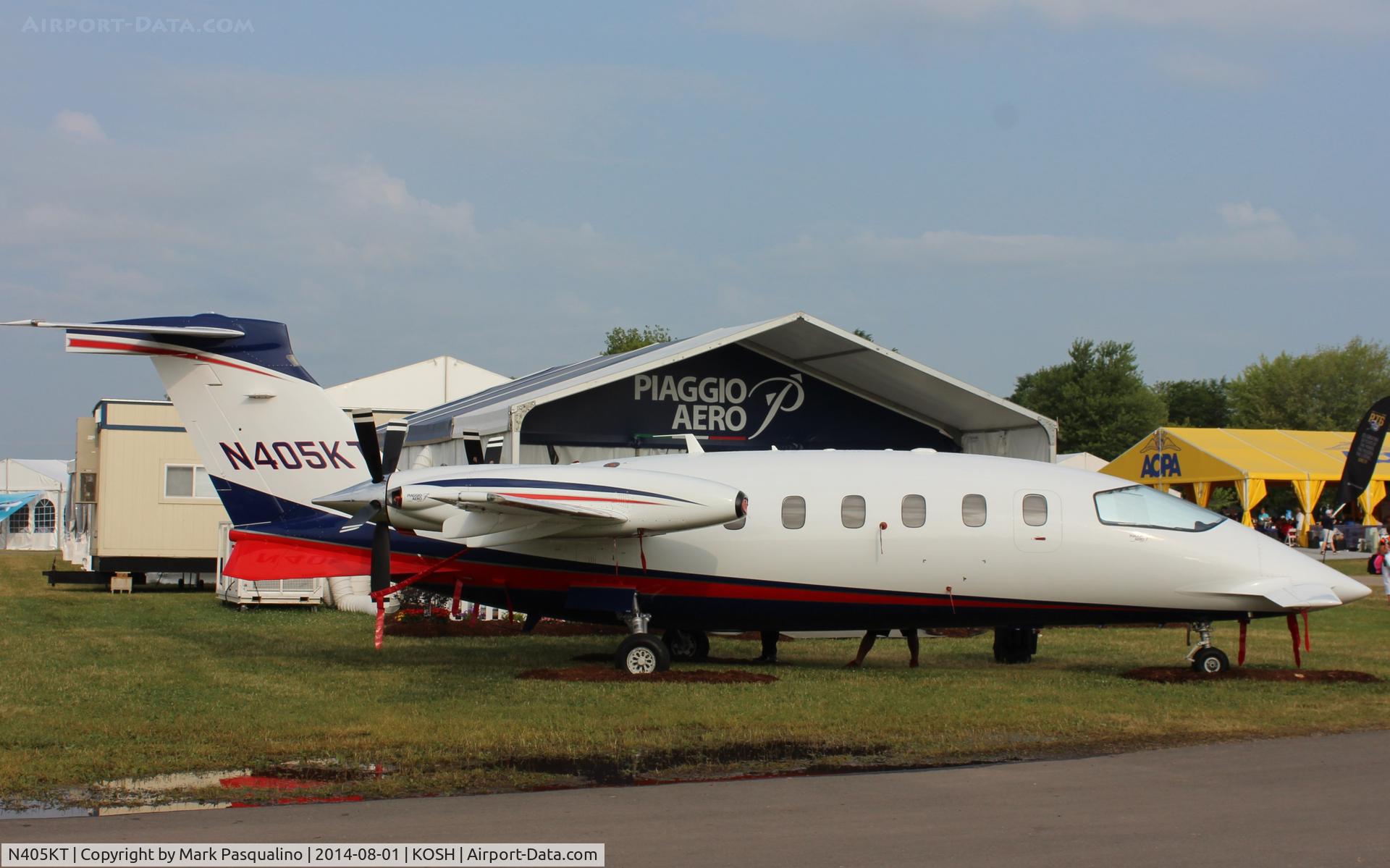 N405KT, 2009 Piaggio P-180 C/N 1190, Piaggio P-180