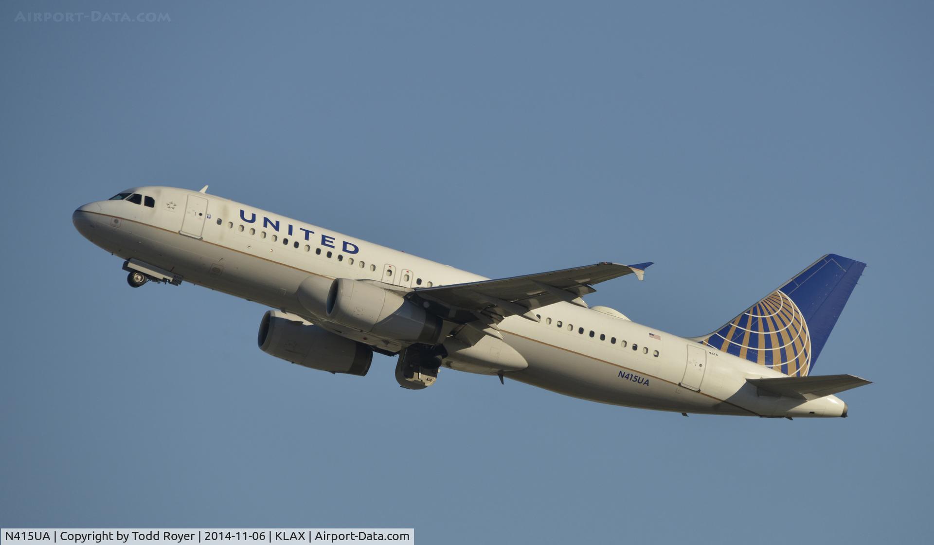 N415UA, 1994 Airbus A320-232 C/N 475, Departing LAX on 25R