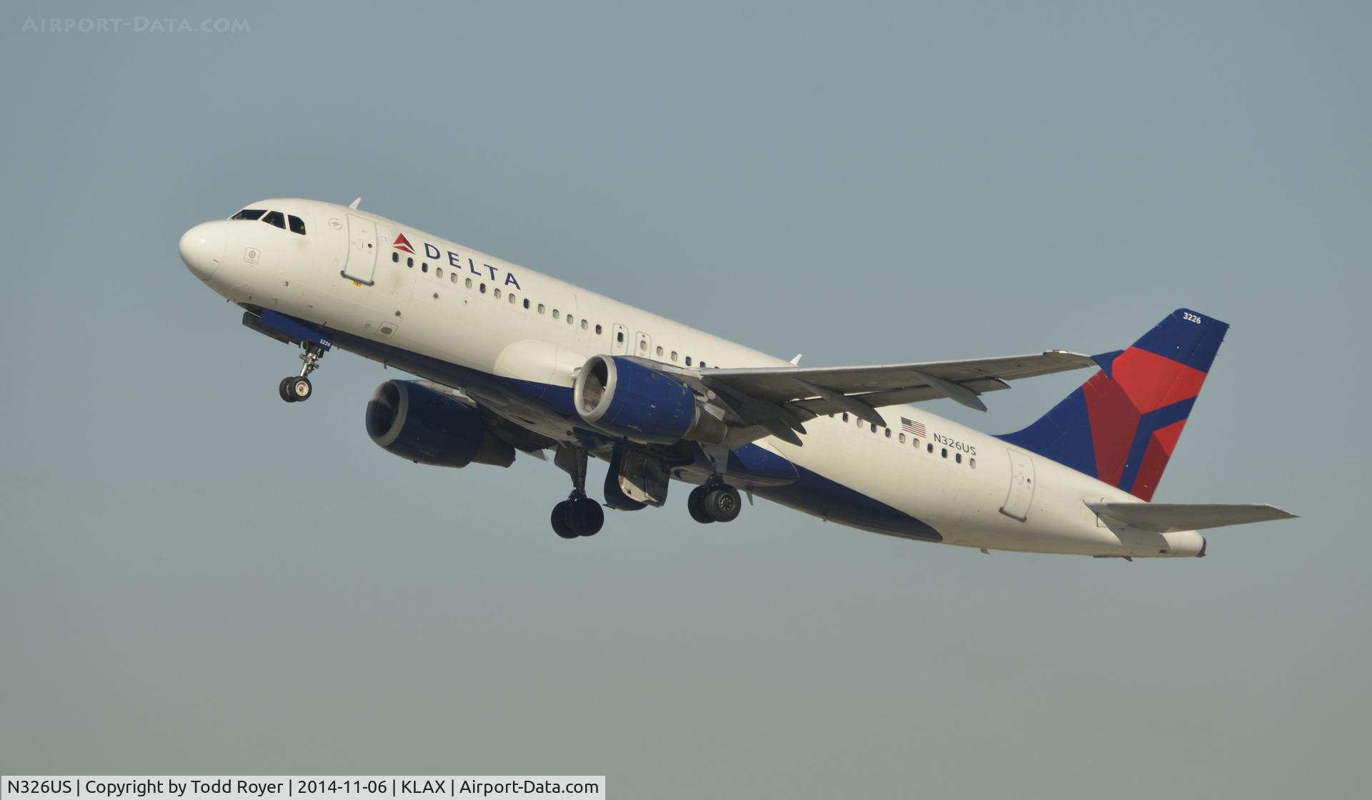 N326US, 1992 Airbus A320-211 C/N 282, Departing LAX on 25R