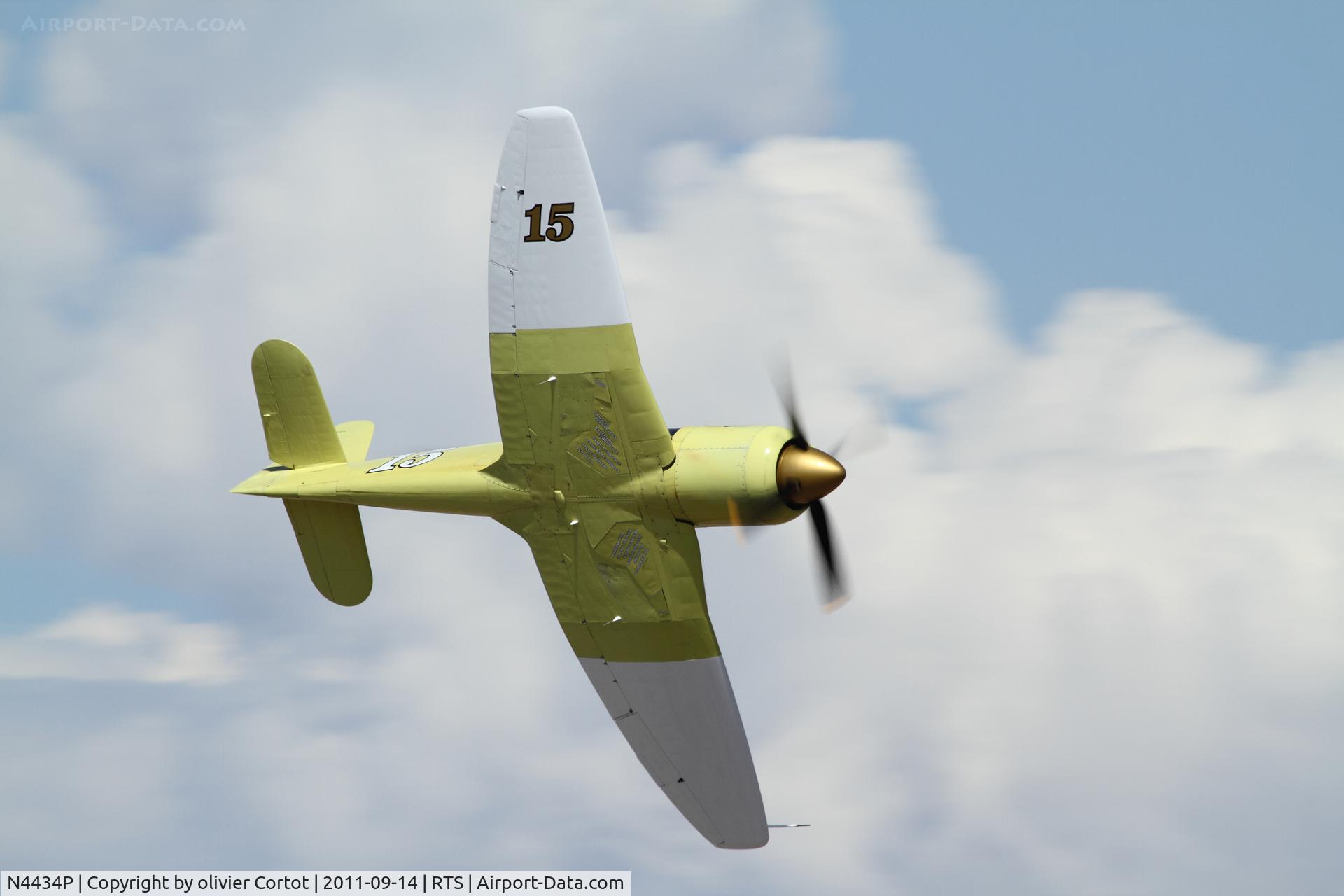 N4434P, 1951 Hawker Sea Fury FB.11 C/N 41H/636336, racing !