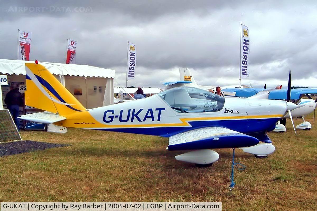 G-UKAT, 2005 Aero AT-3 C/N PFA 327-14107, Aero AT-3 R100 [PFA 327-14107] Kemble~G 02/07/2005